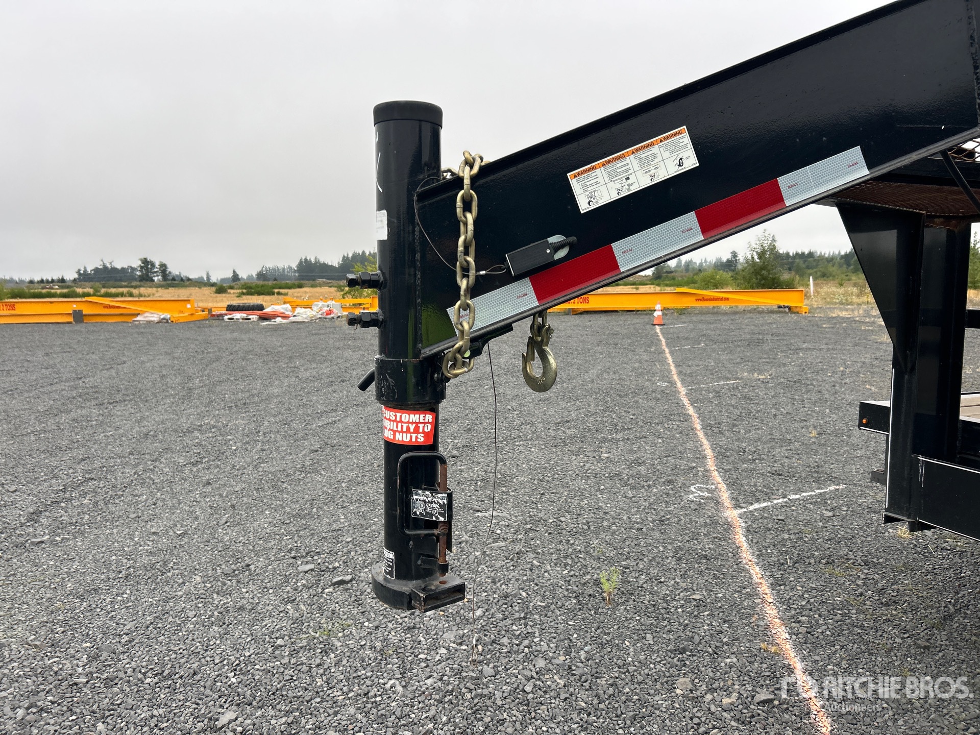 2023 Delta Manlift 25 ft T/A Gooseneck