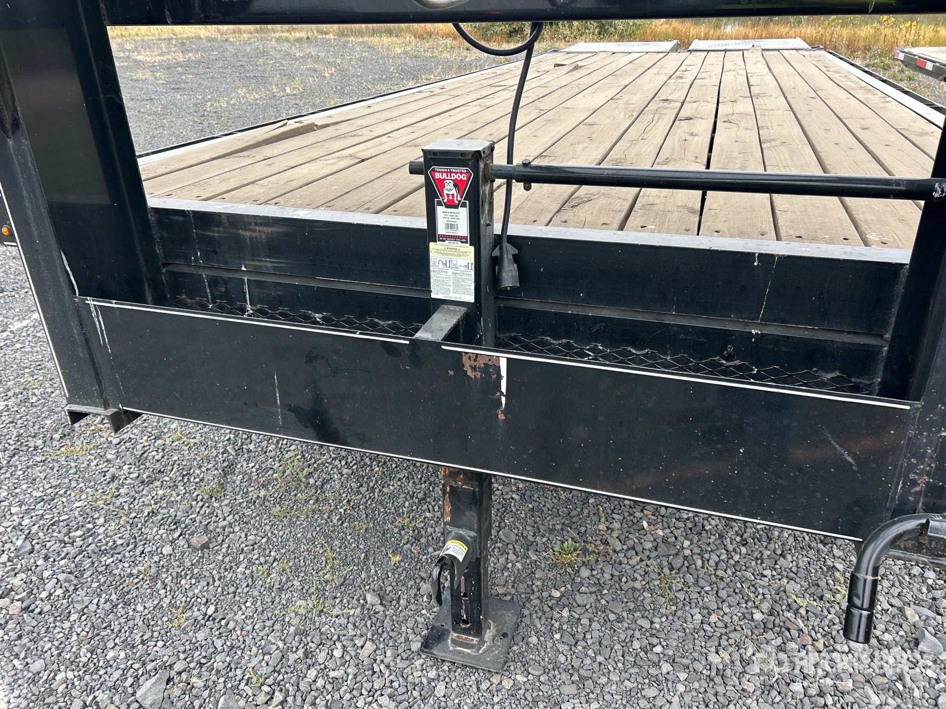 2023 Delta Manlift 25 ft T/A Gooseneck