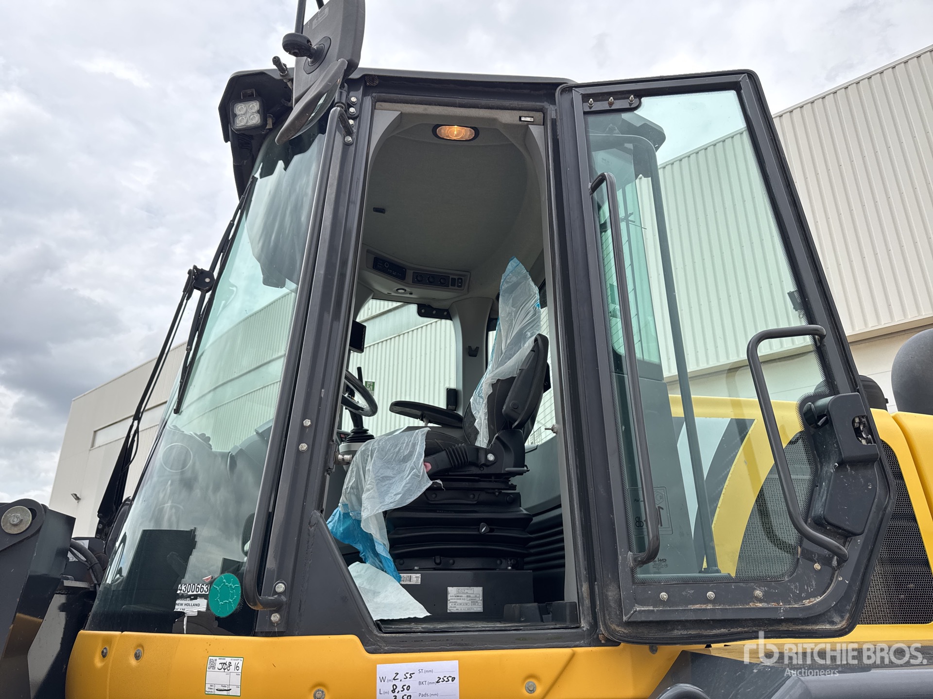 2018 New Holland W130D