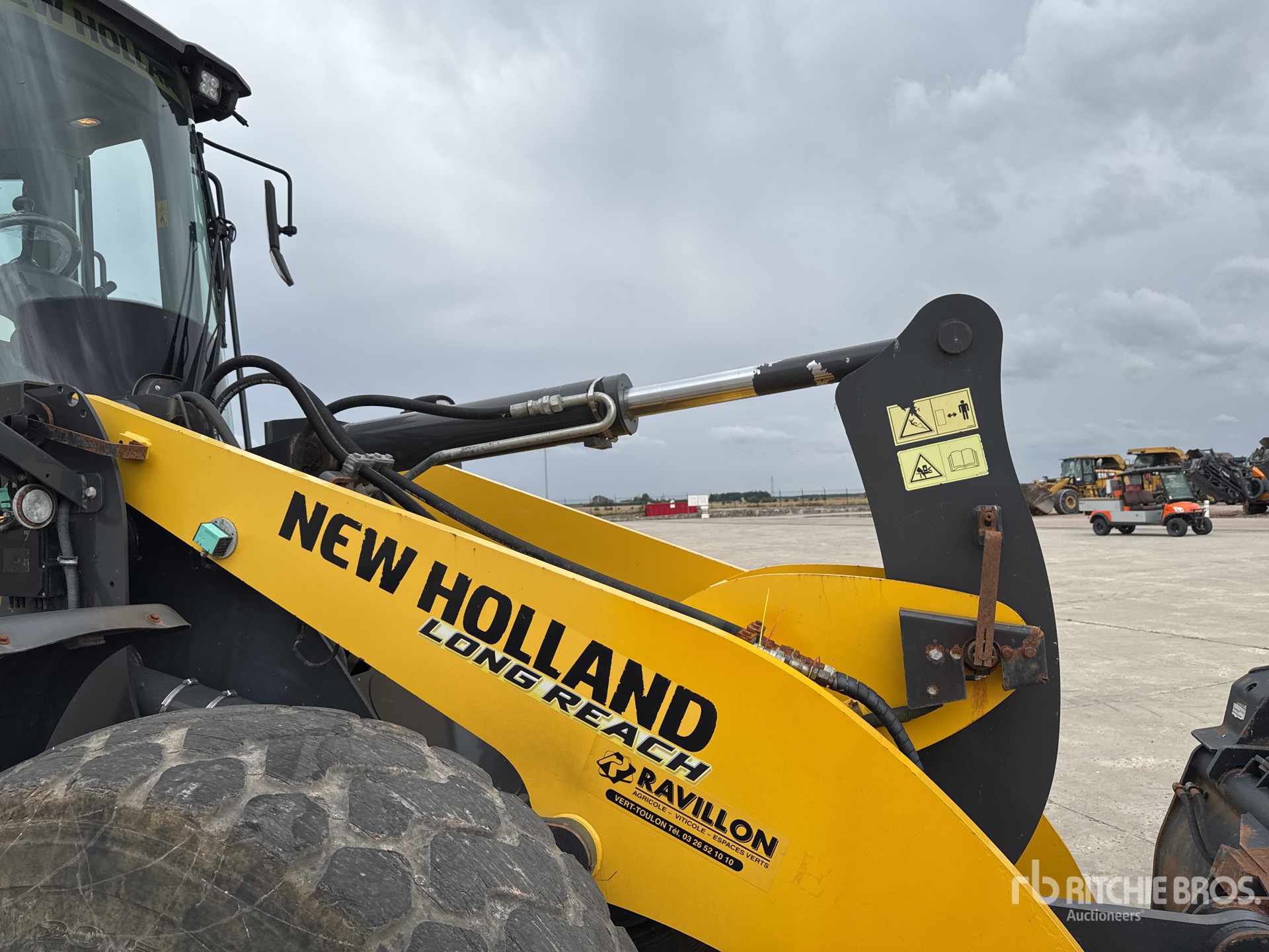 2018 New Holland W130D