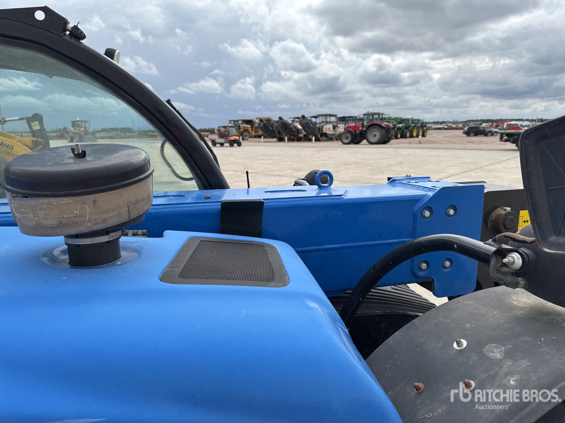 2012 New Holland LM5030
