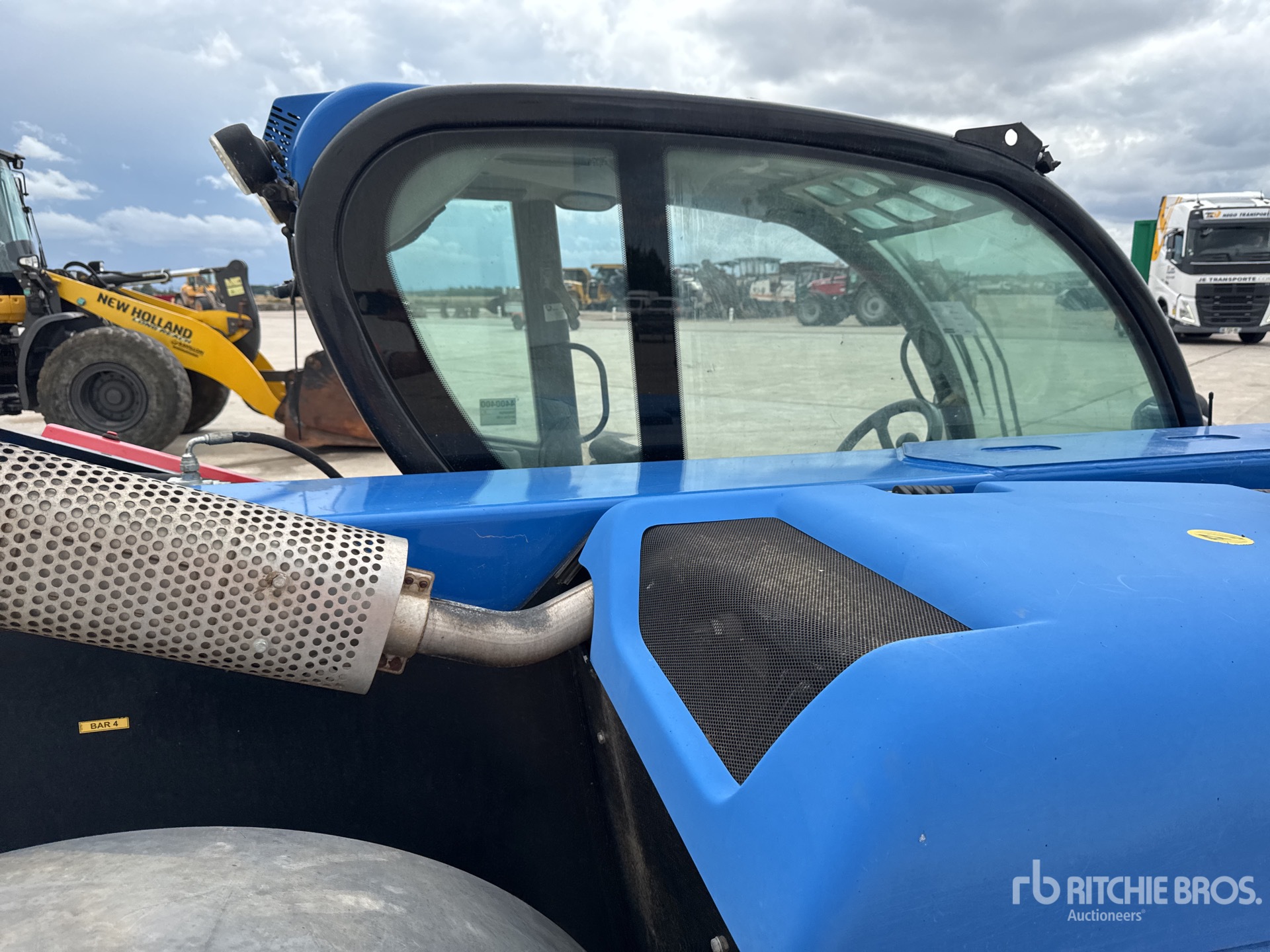 2012 New Holland LM5030