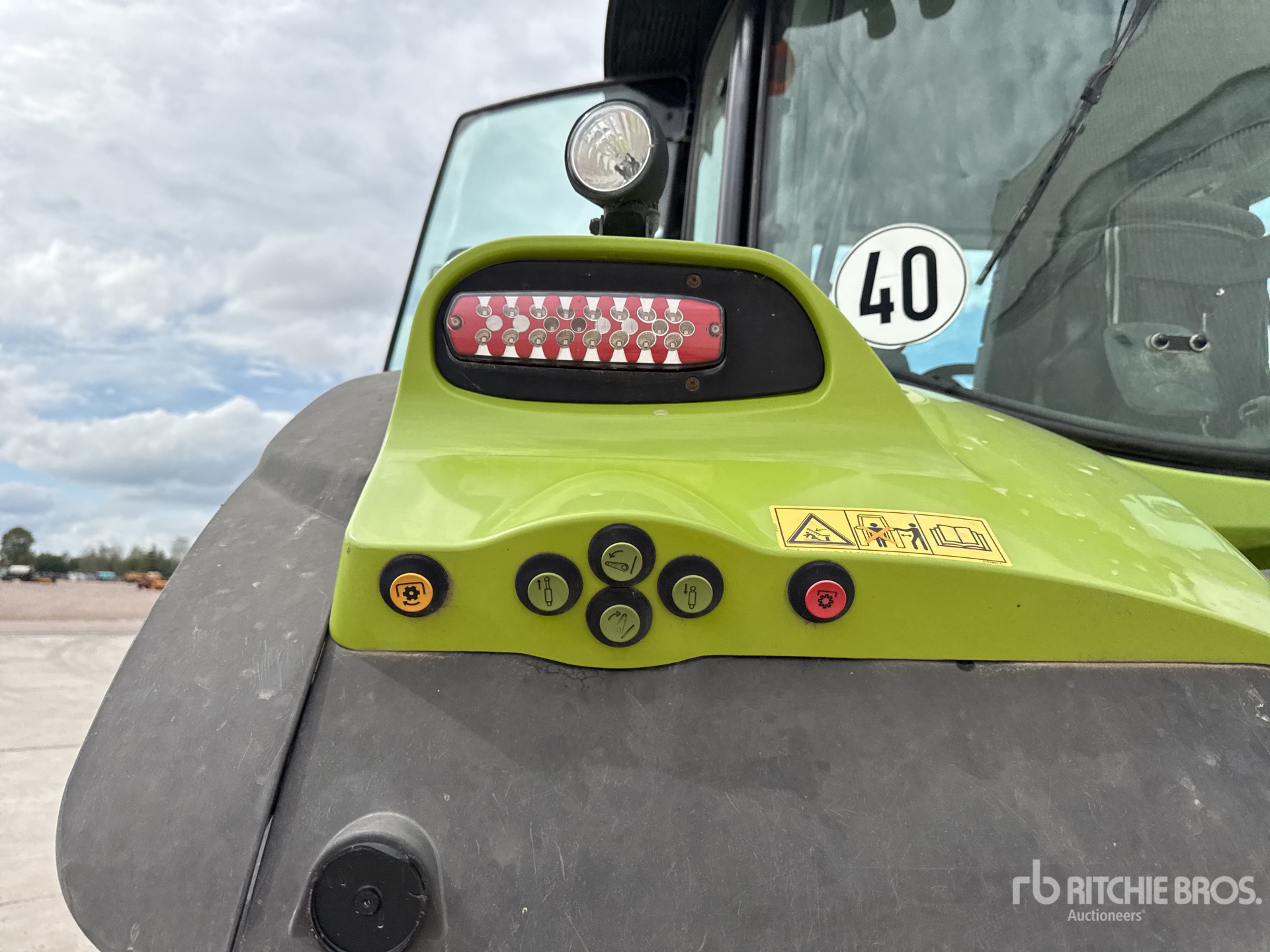 2016 Claas ARION 620 CMATI