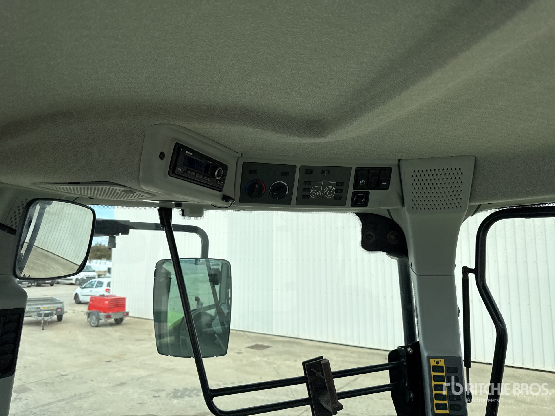 2016 Claas ARION 620 CMATI