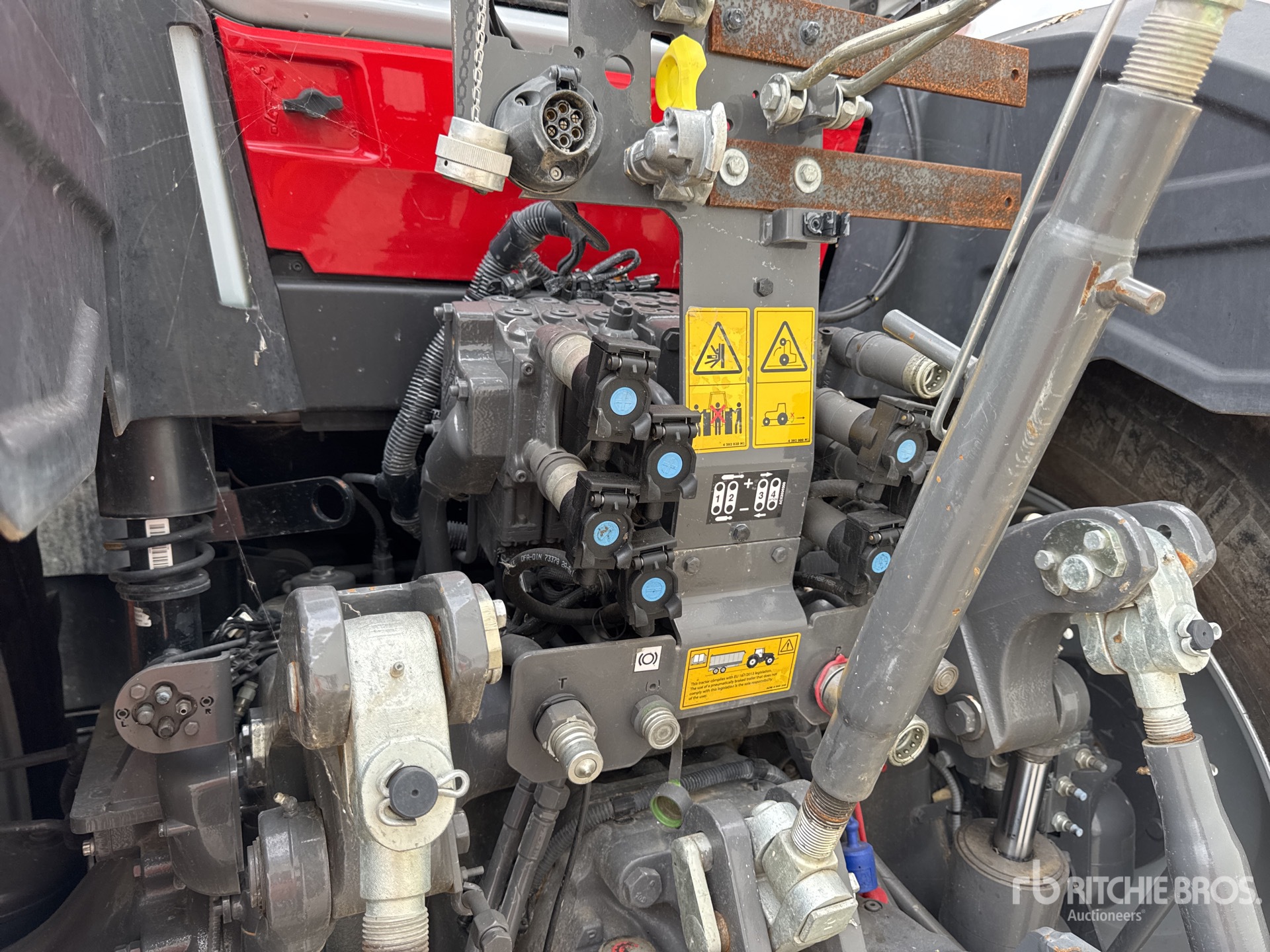 2021 Massey Ferguson 8S225 DYNA-7