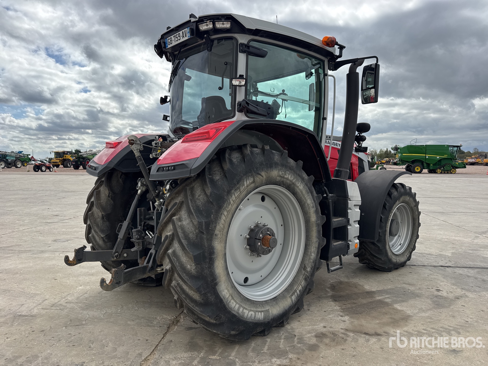2021 Massey Ferguson 8S225 DYNA-7