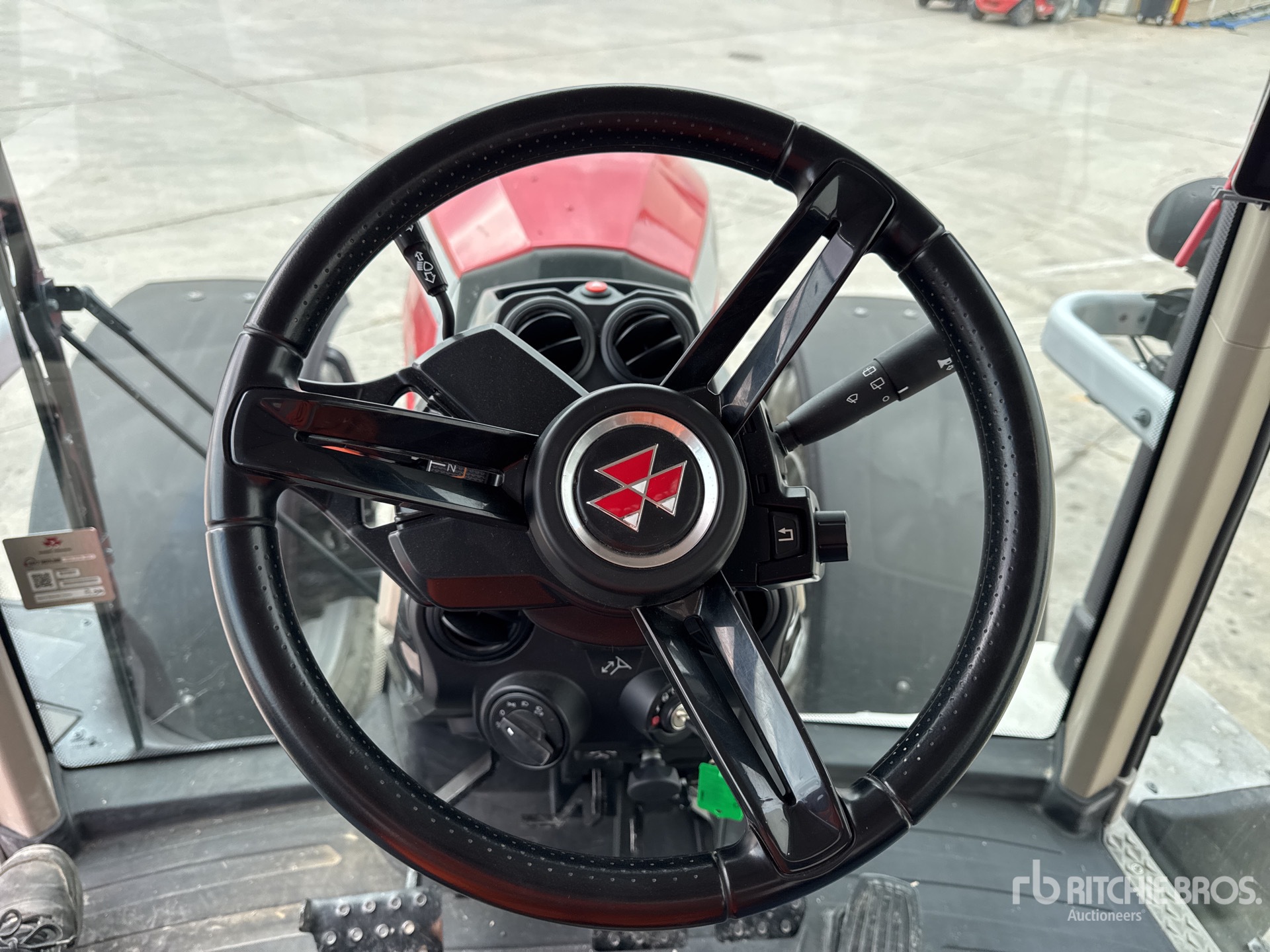 2021 Massey Ferguson 8S225 DYNA-7