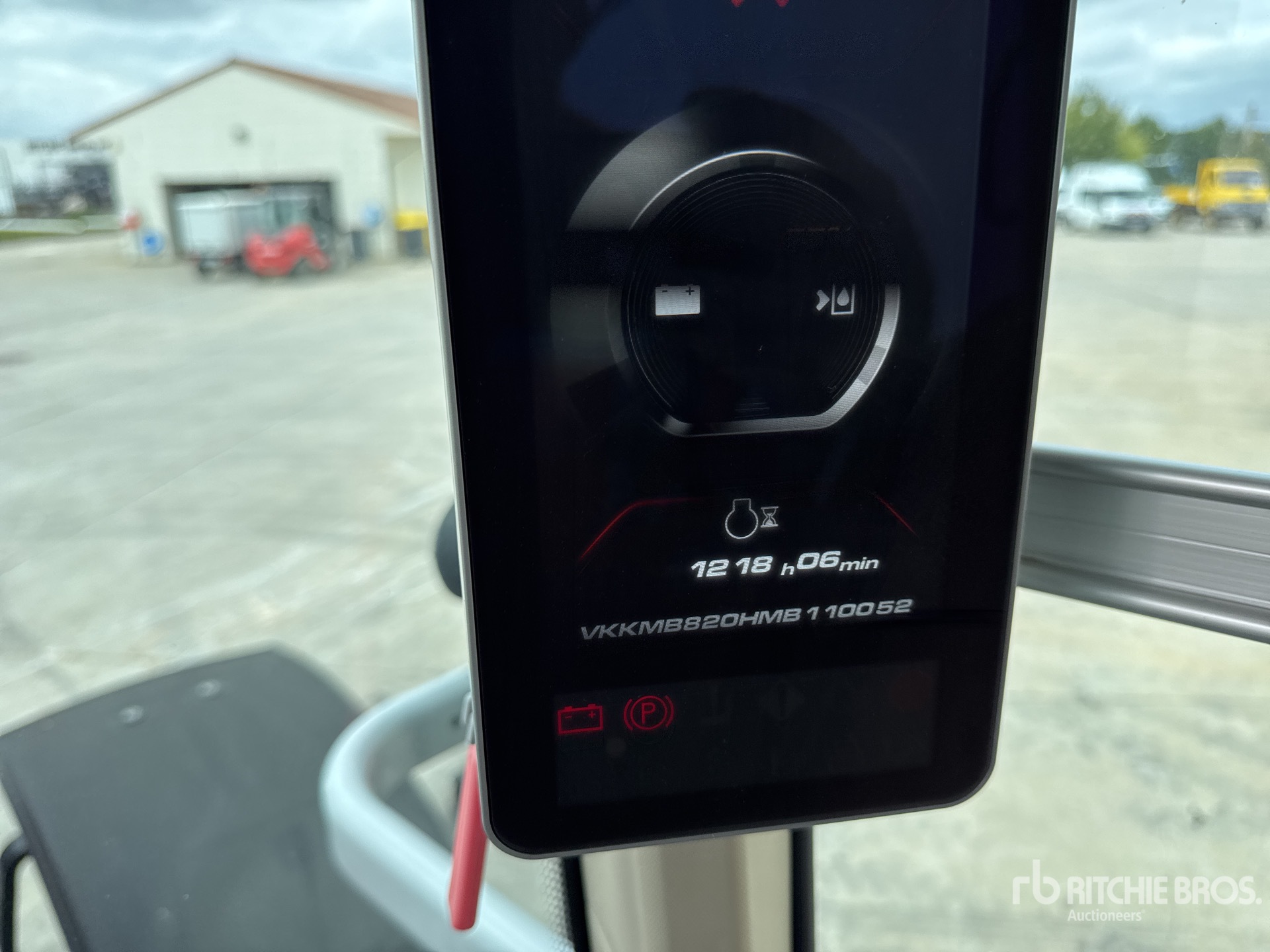 2021 Massey Ferguson 8S225 DYNA-7