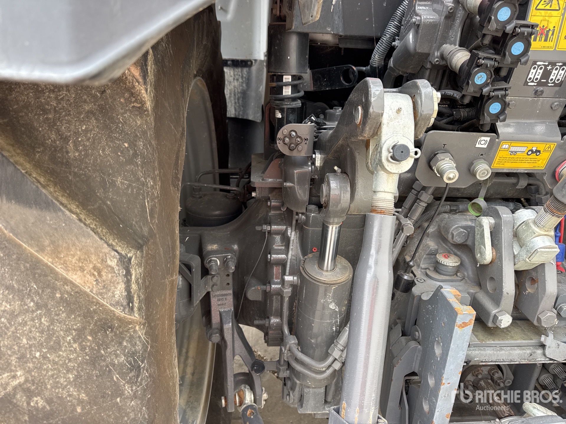 2021 Massey Ferguson 8S225 DYNA-7