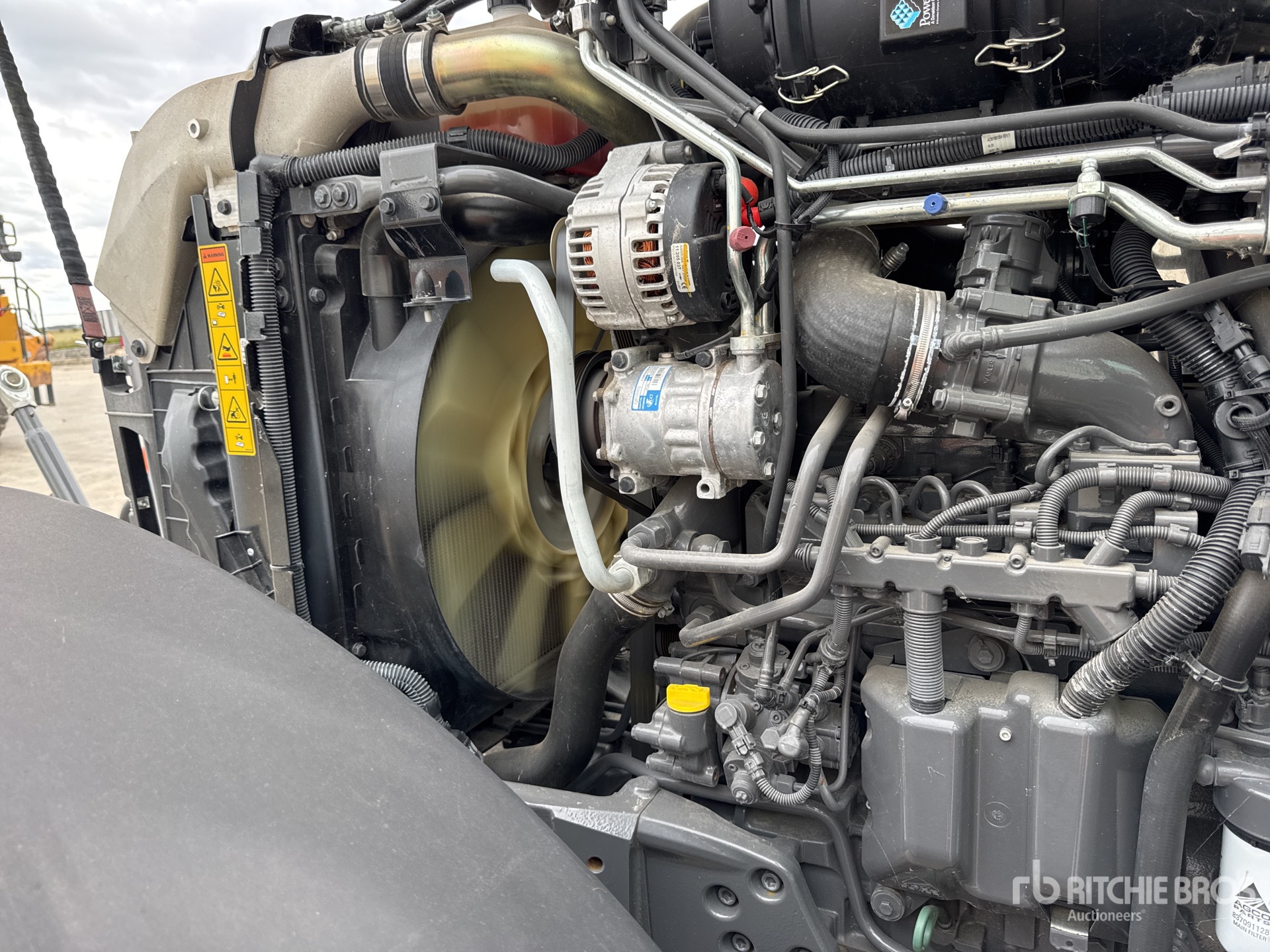 2021 Massey Ferguson 8S225 DYNA-7