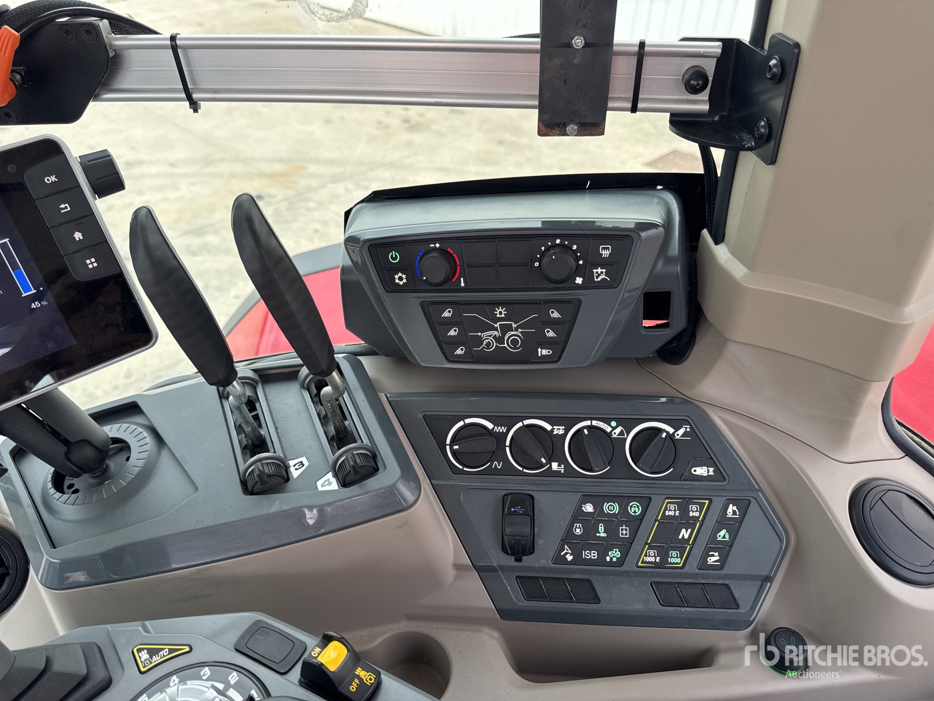 2021 Massey Ferguson 8S225 DYNA-7