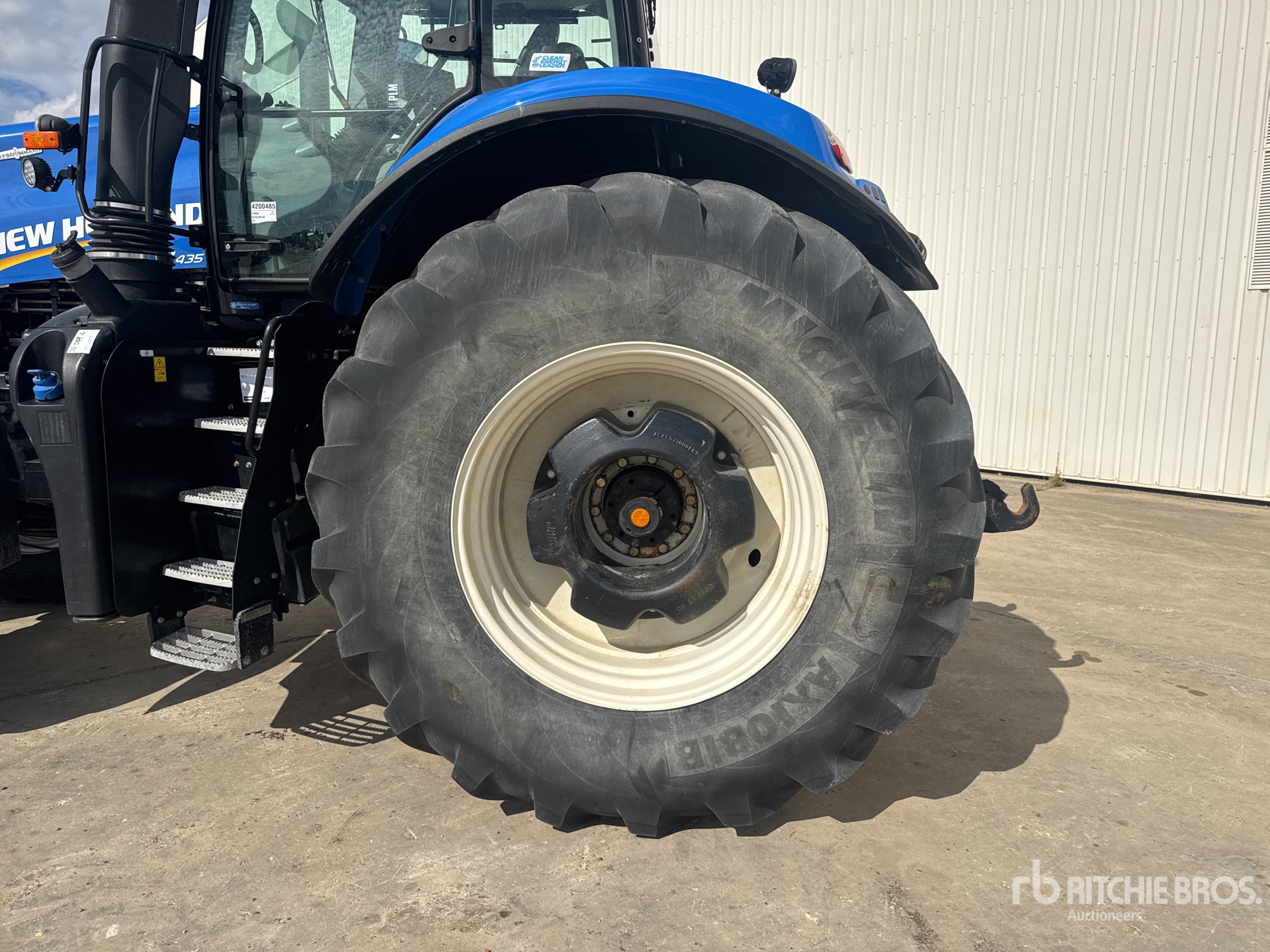 2018 New Holland T8.435 AUTO COM