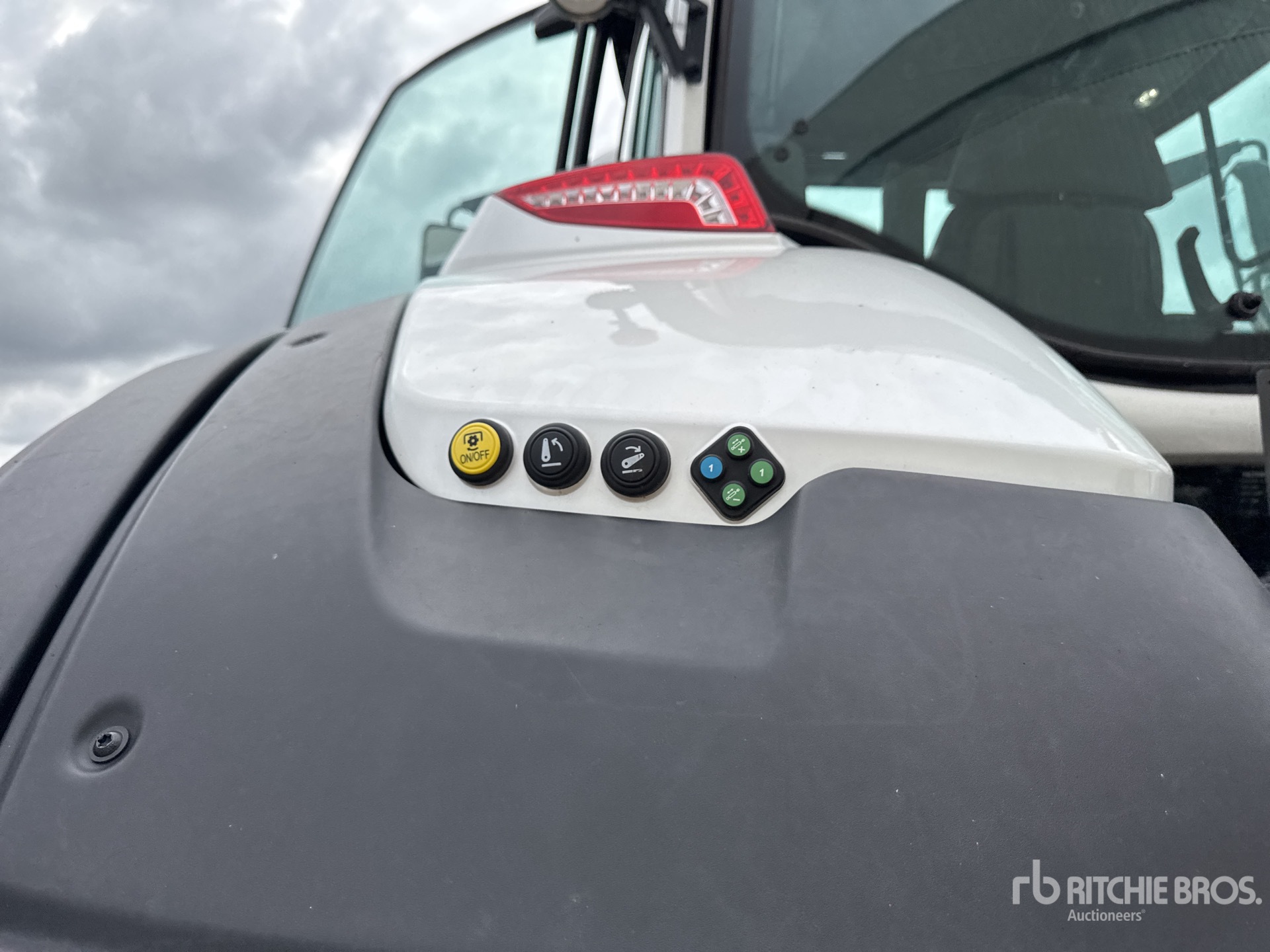 2023 Valtra Q265 CVT