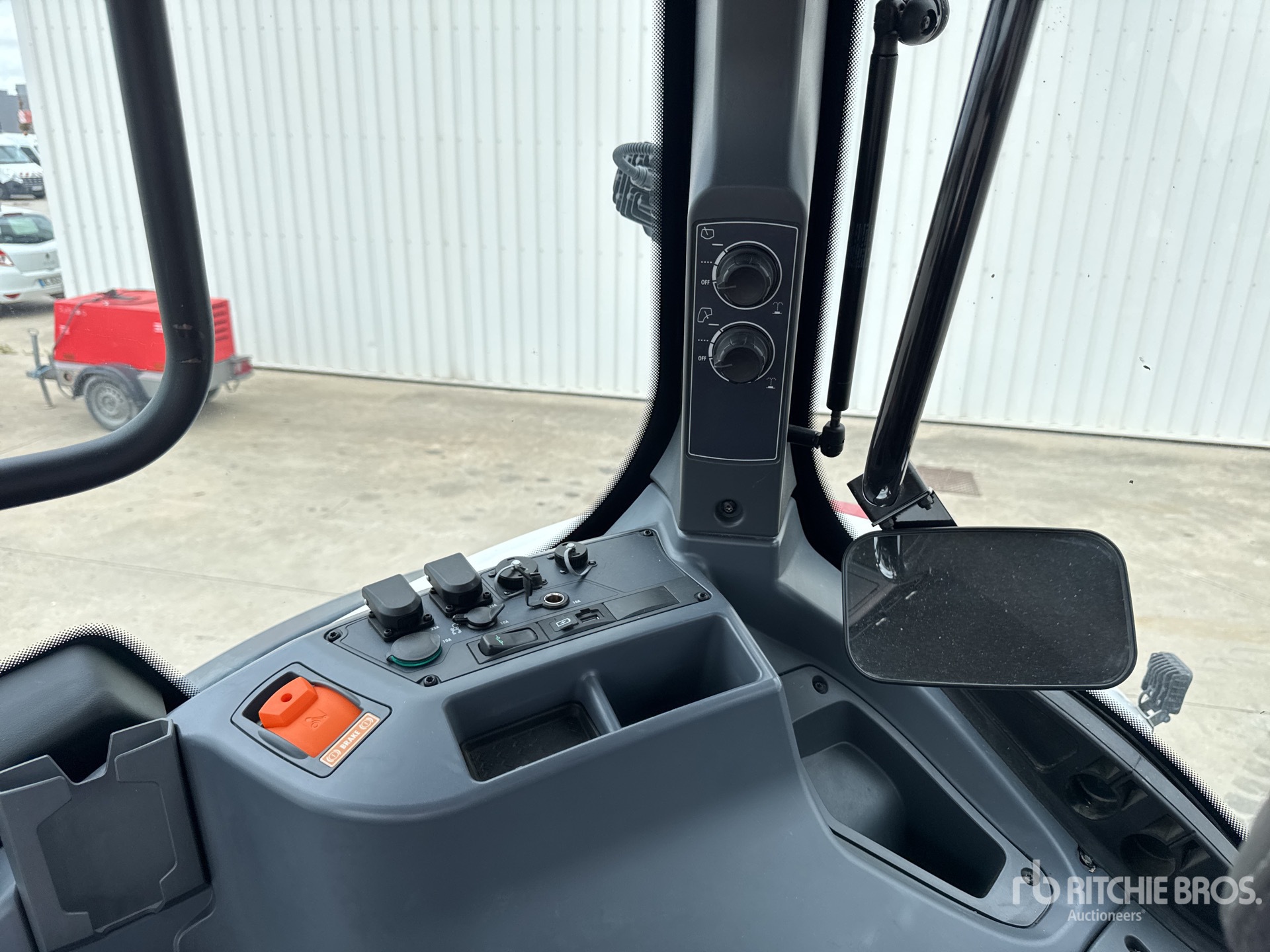 2023 Valtra Q265 CVT