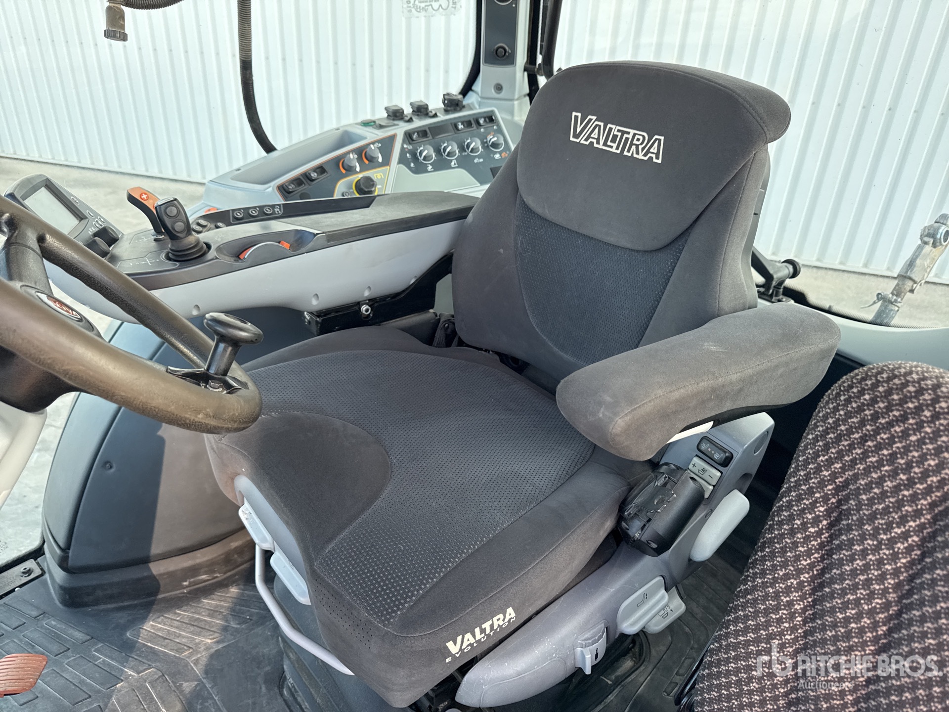 2016 Valtra N174 DIRECT