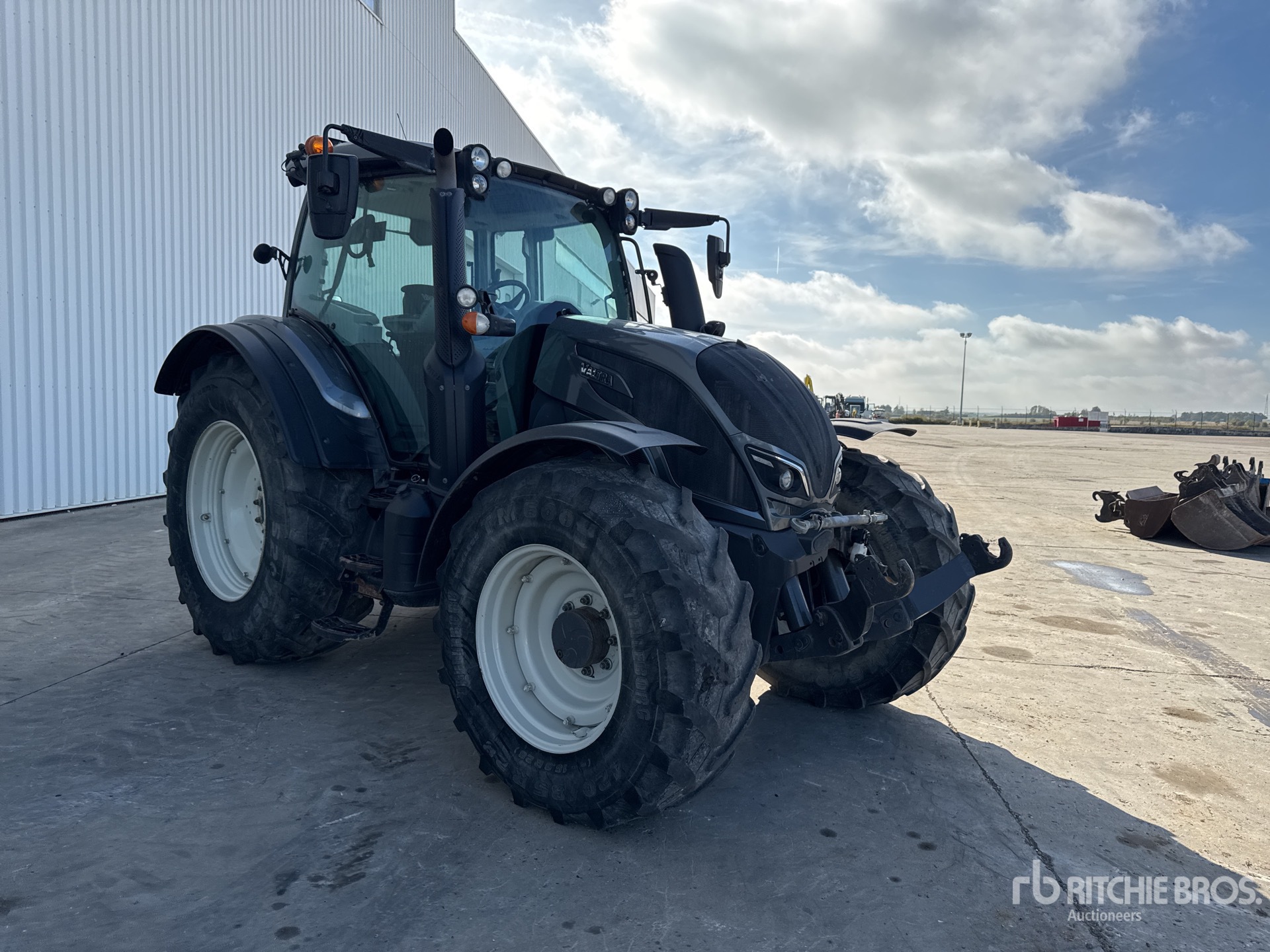 2016 Valtra N174 DIRECT