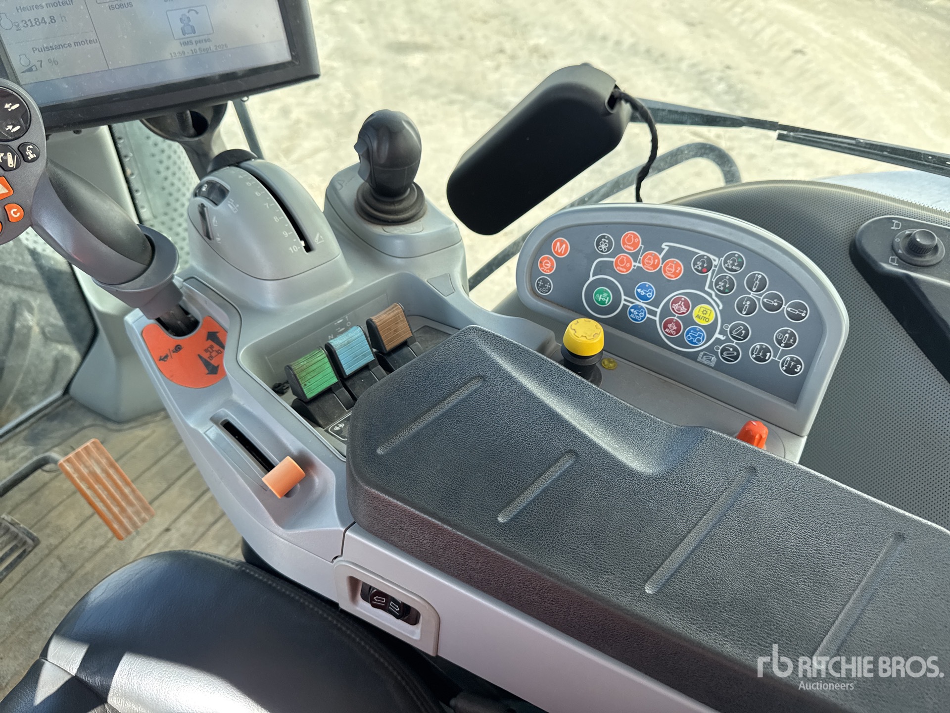 2015 New Holland T8.410 AUTO COM