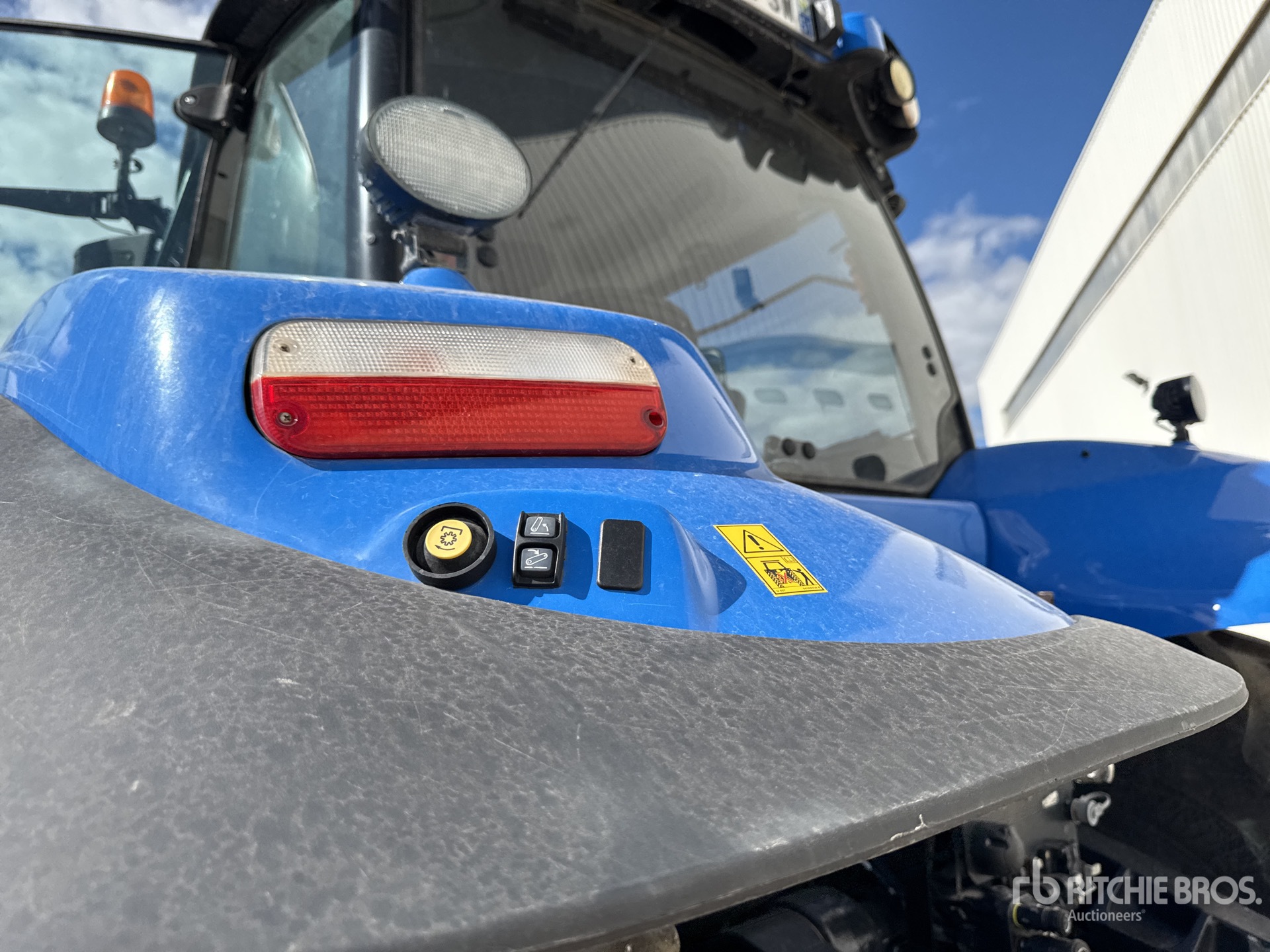 2015 New Holland T8.410 AUTO COM