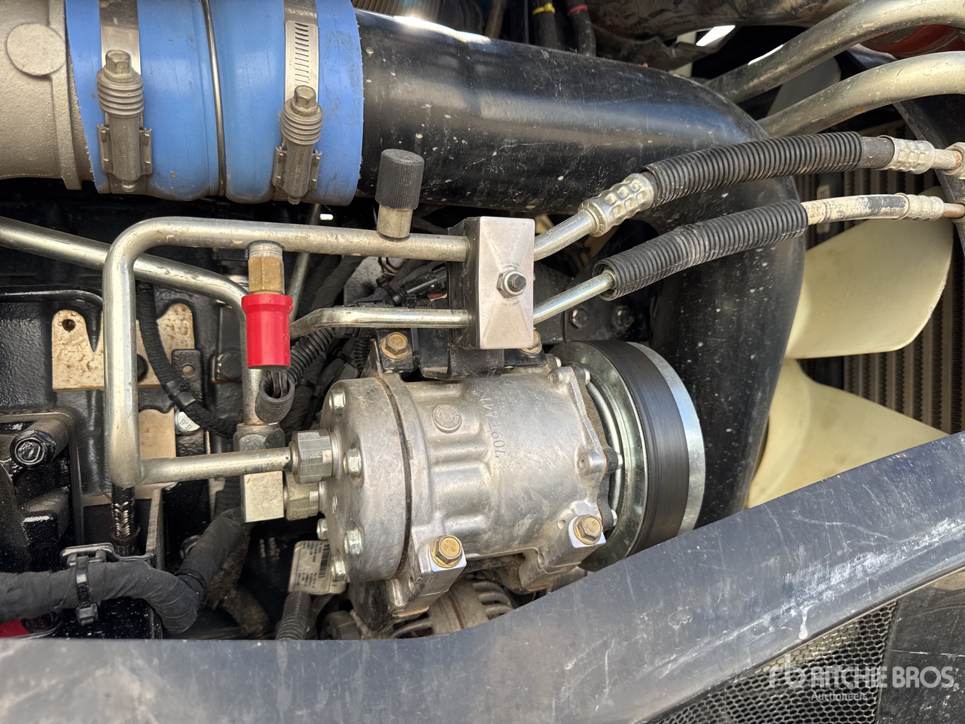 2015 New Holland T8.410 AUTO COM