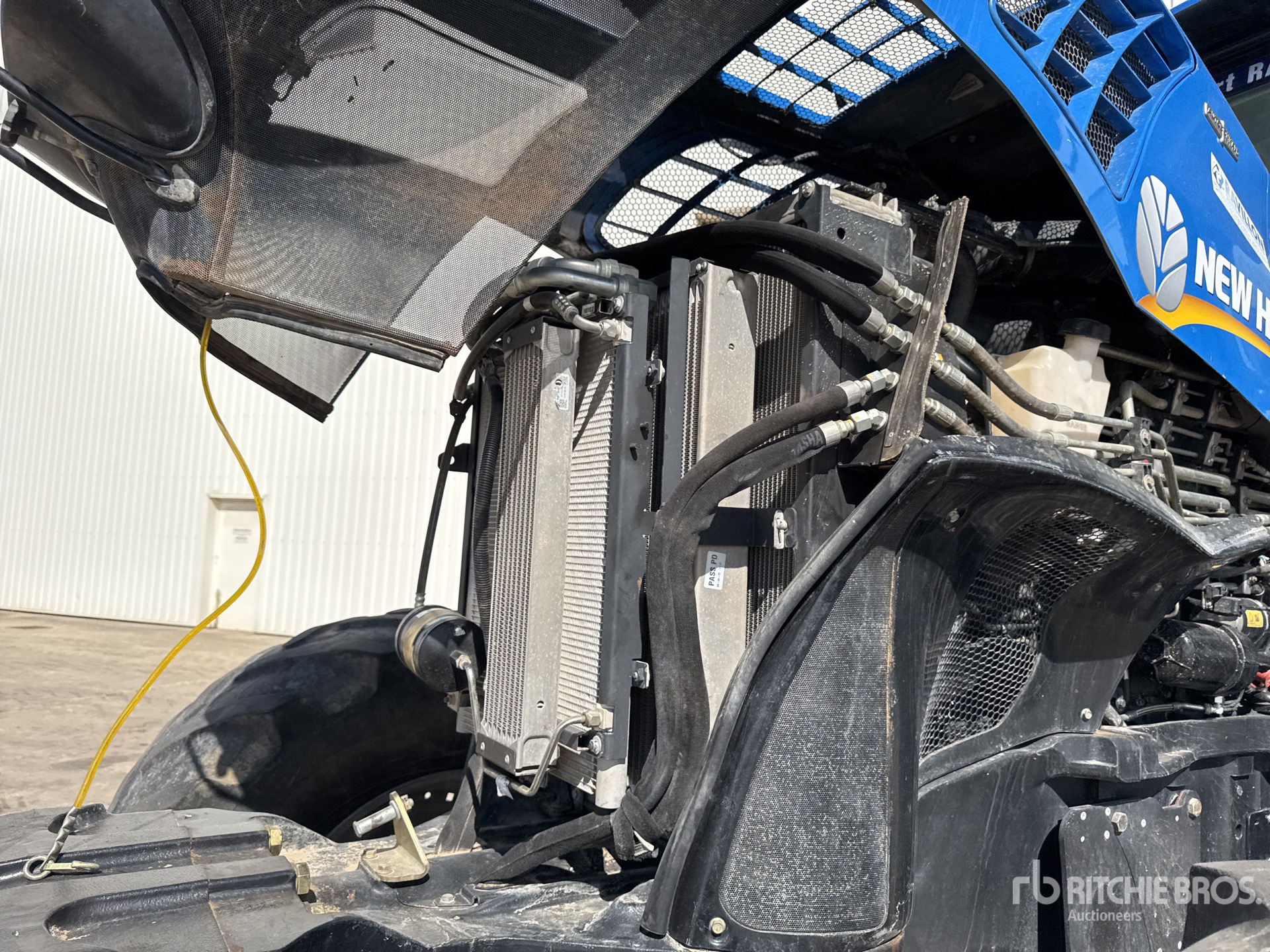 2015 New Holland T8.410 AUTO COM