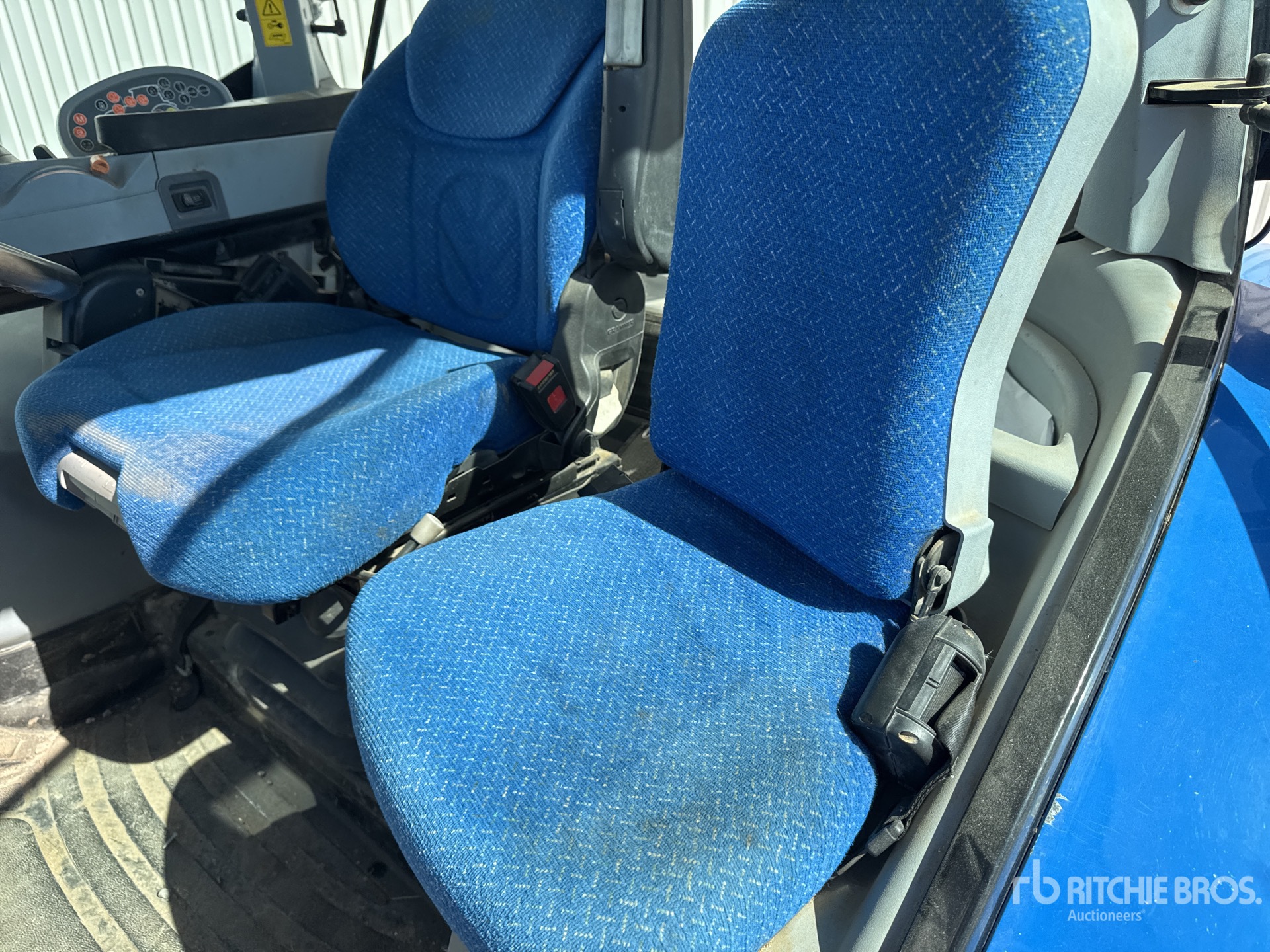 2012 New Holland T7.270