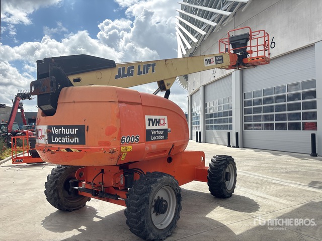 2016 JLG 600S Telescopic Boom Lift