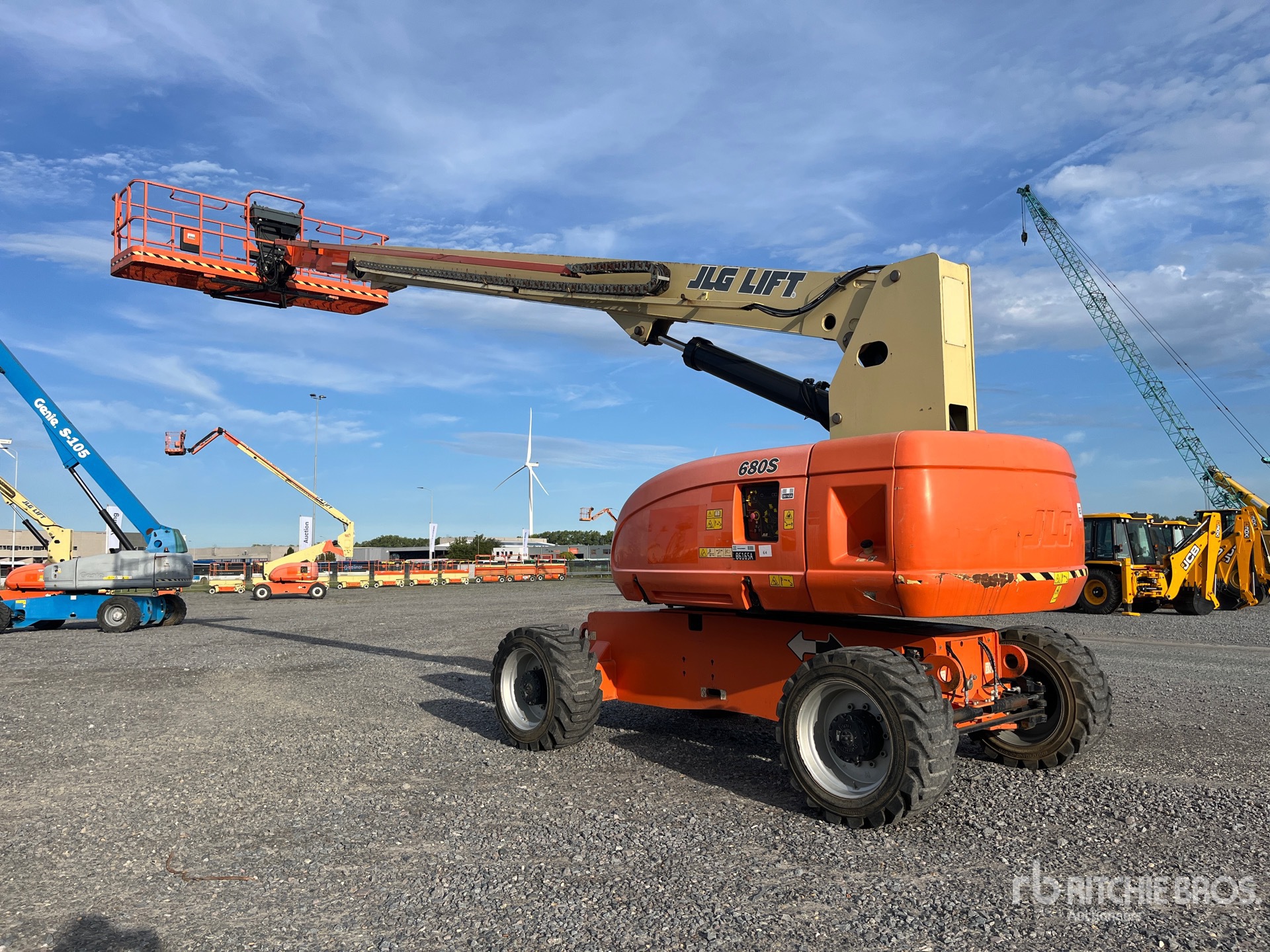 2015 JLG 680S