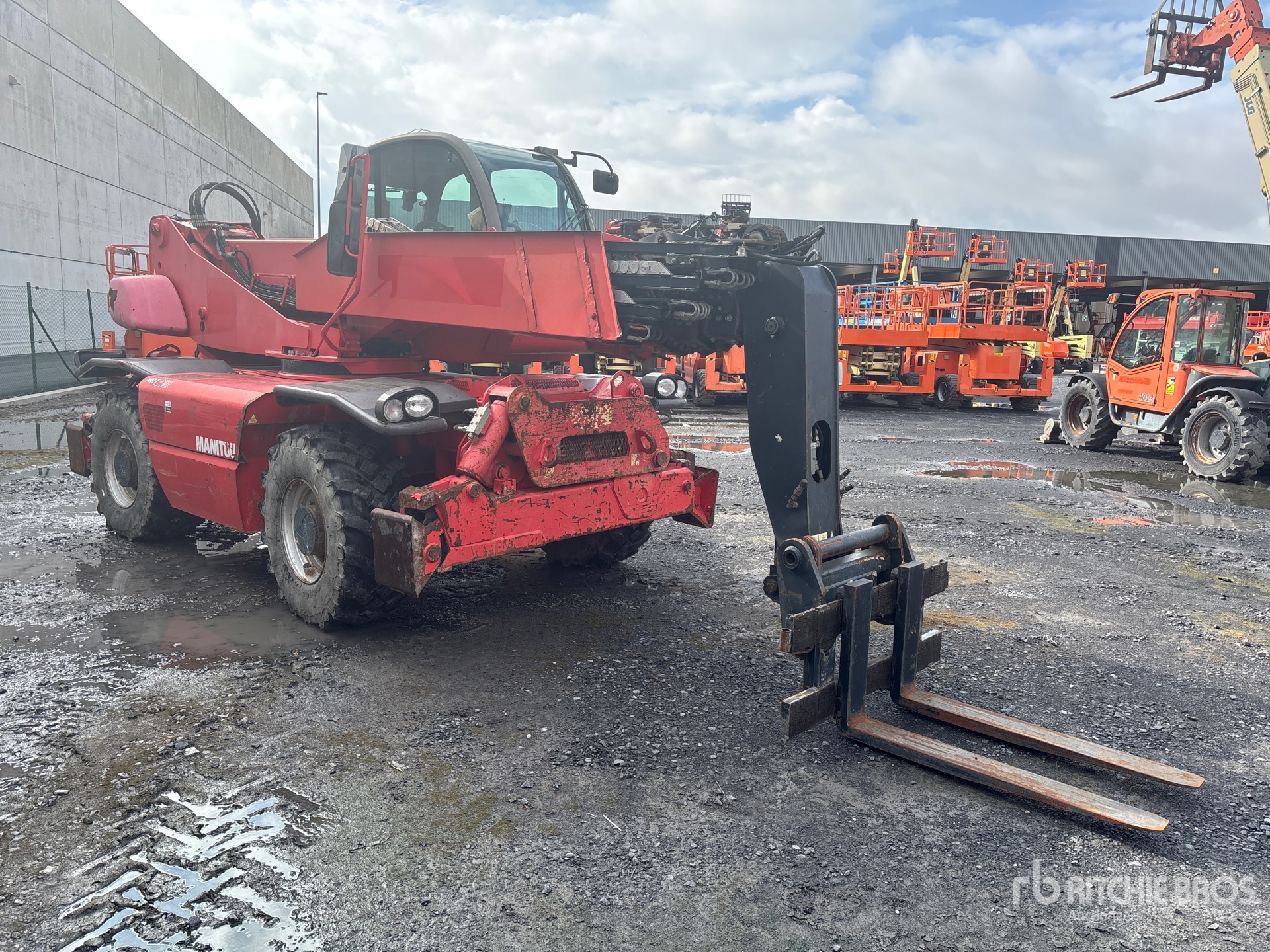 2013 Manitou MRT2150