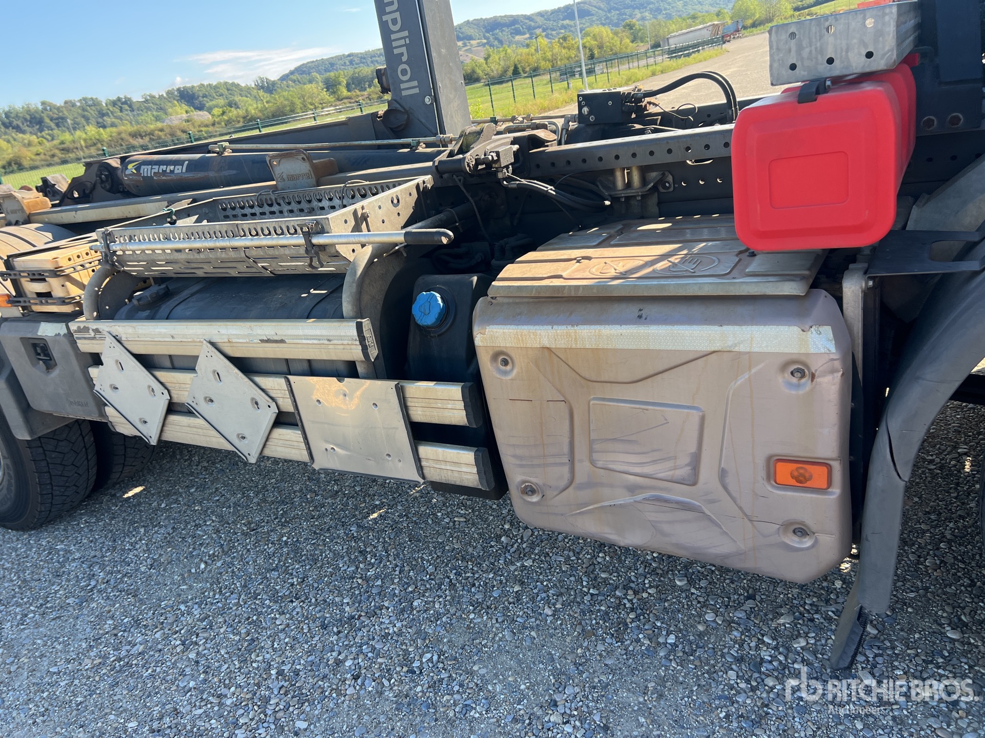 2017 Renault D26.430