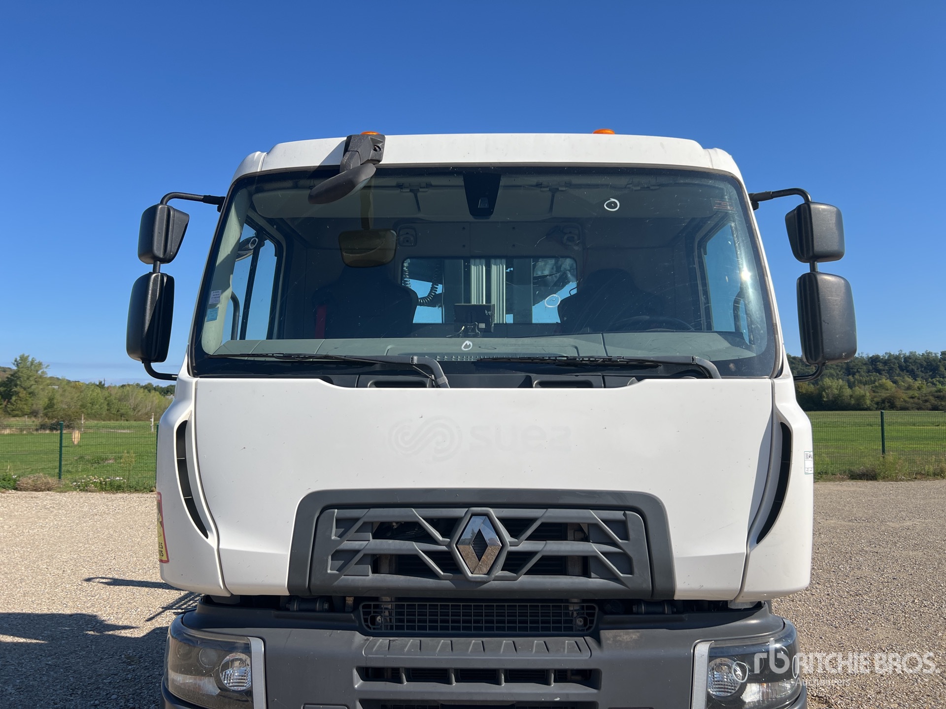 2017 Renault D26.430