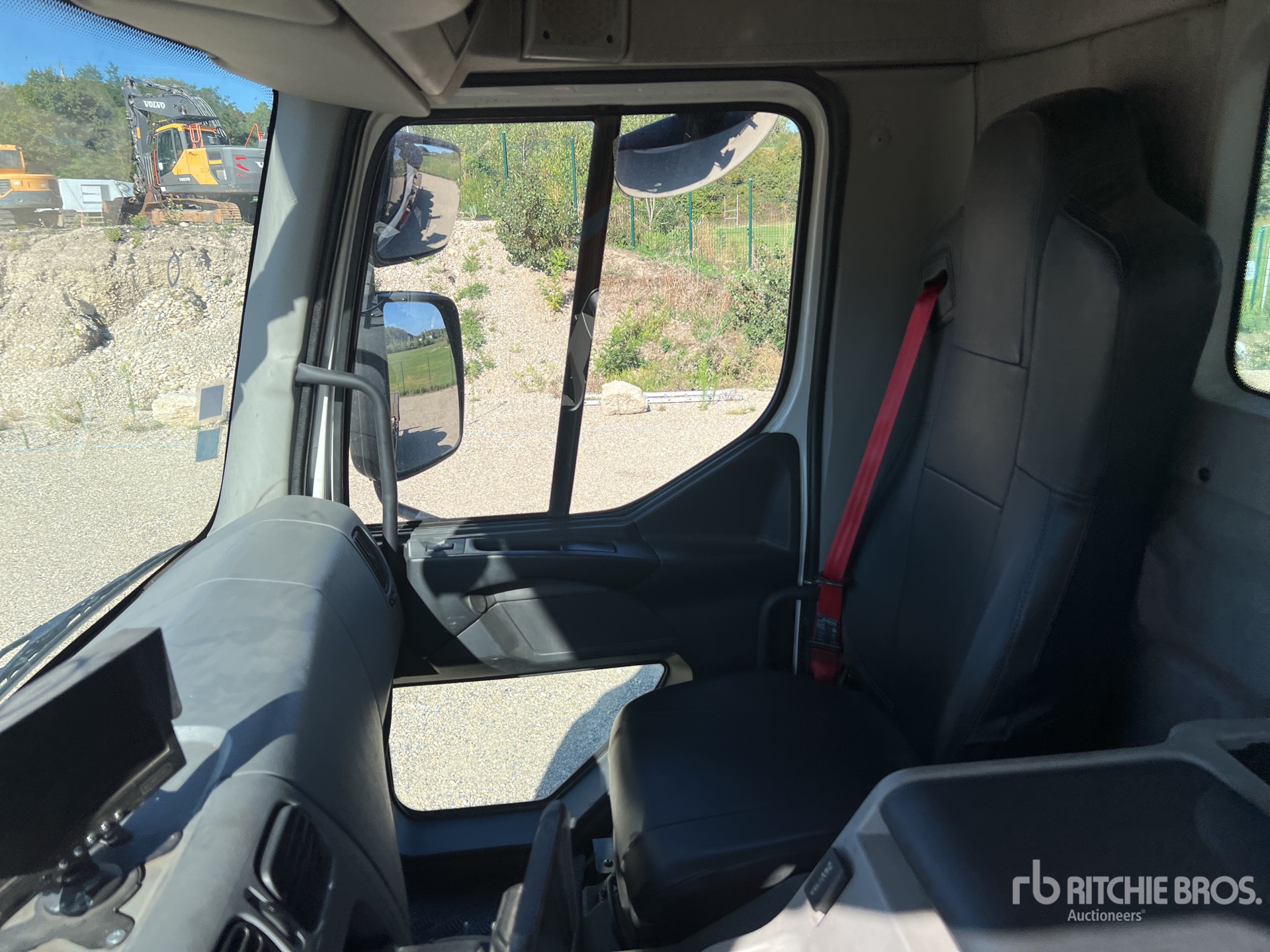 2017 Renault D26.430
