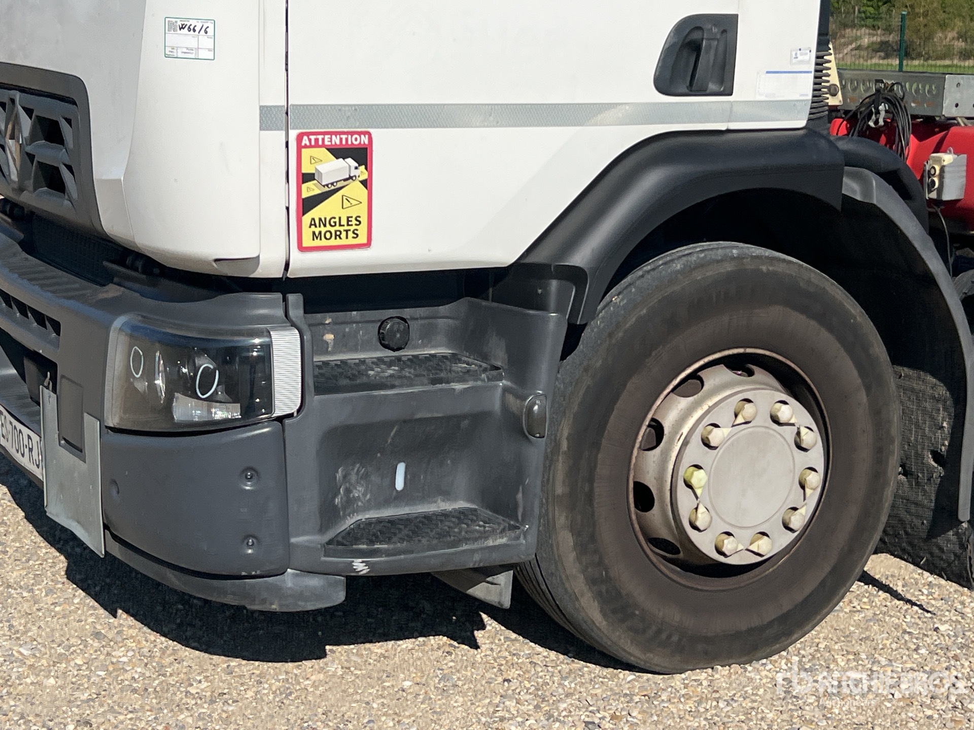 2017 Renault D26.430