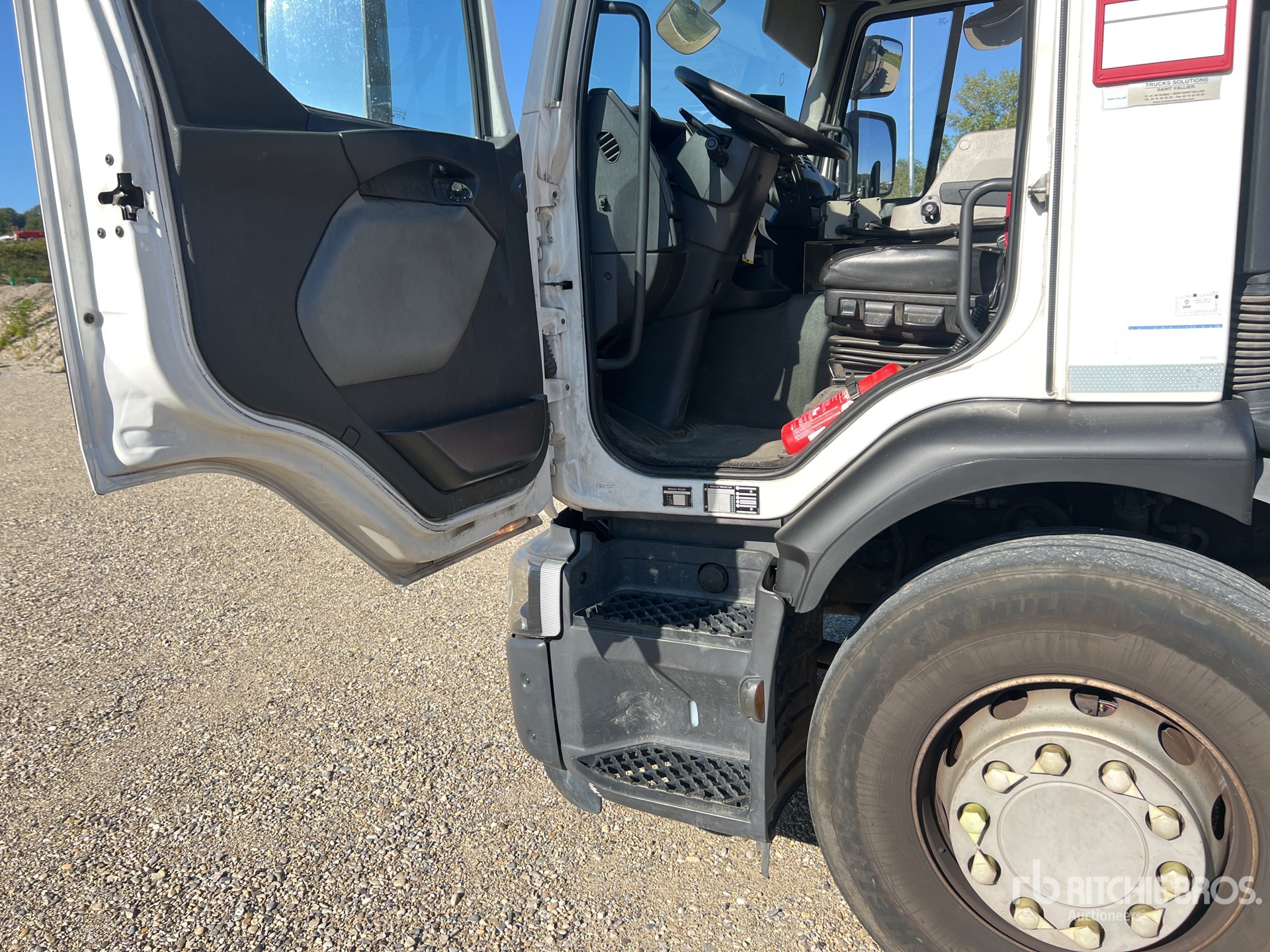 2017 Renault D26.430