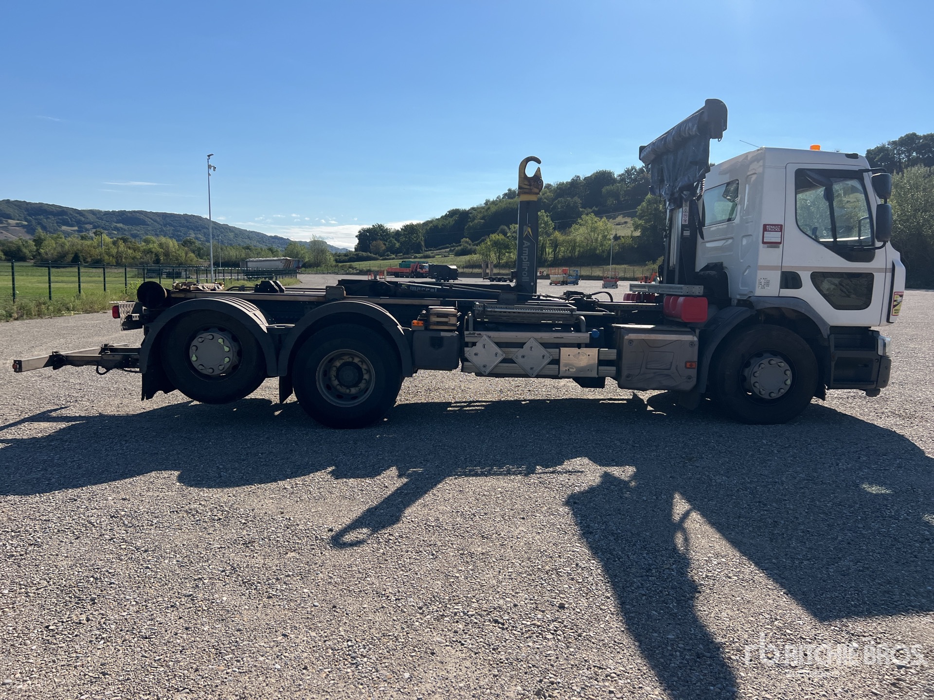 2017 Renault D26.430