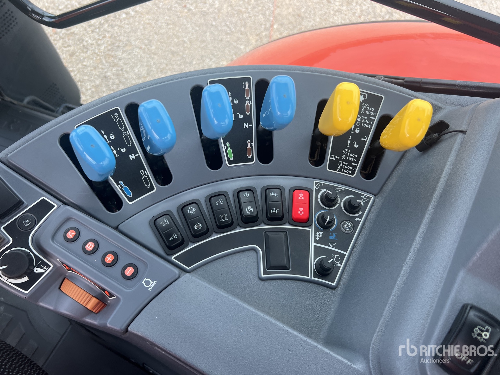 2021 Kubota M7-153