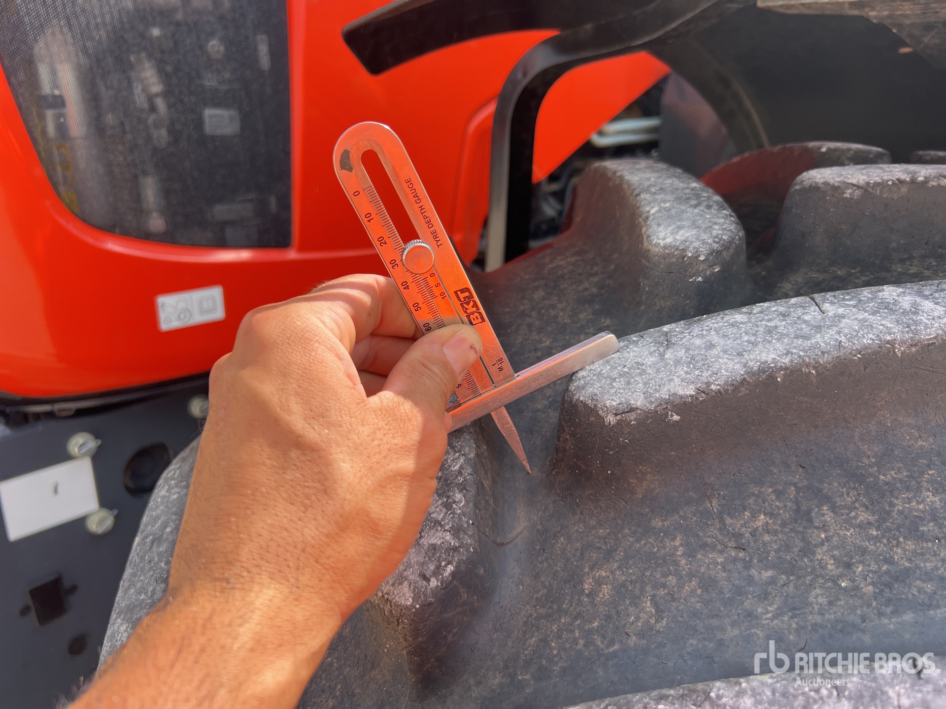2021 Kubota M7-153