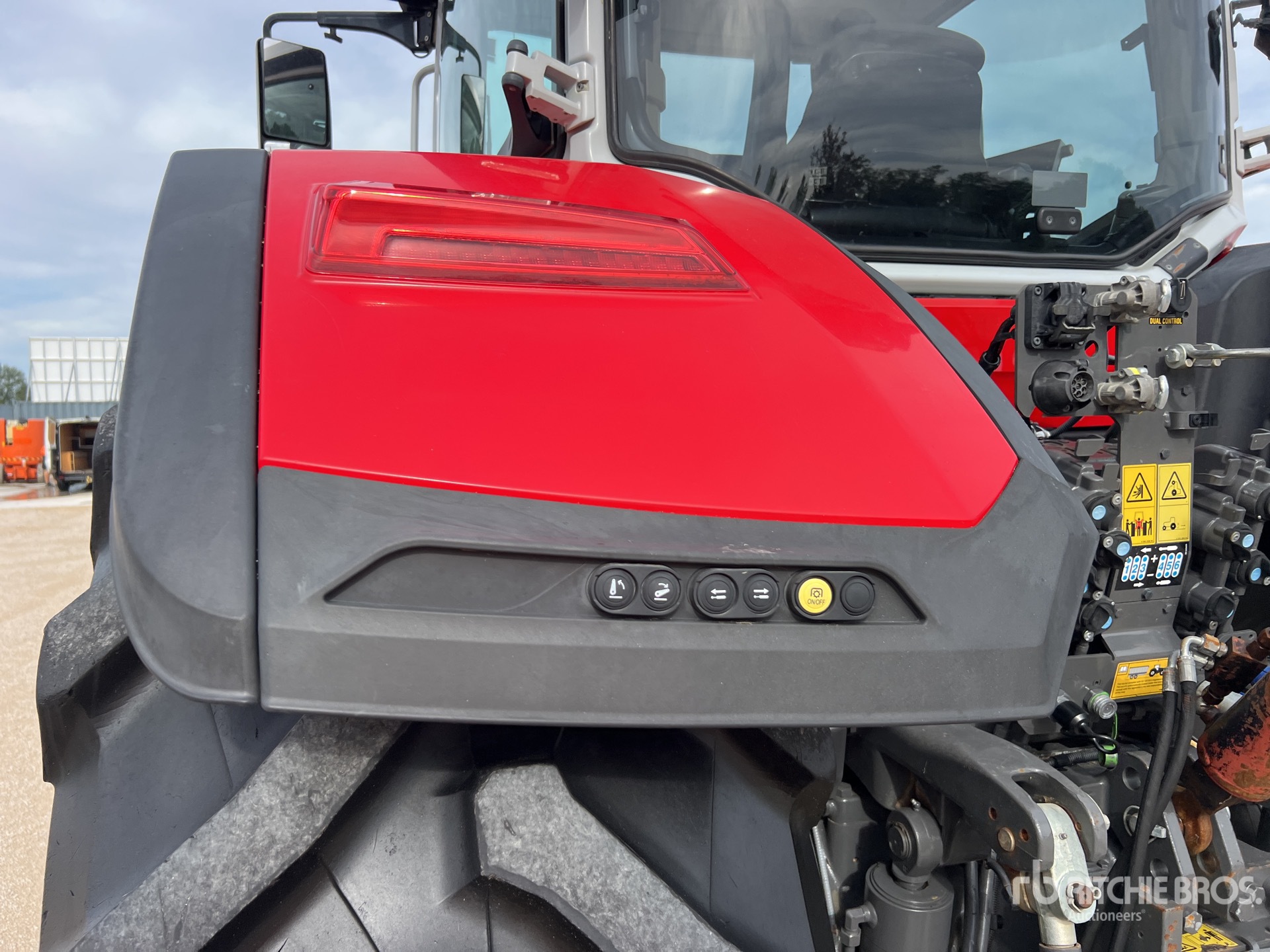 2021 Massey Ferguson 8S265 DYNA VT