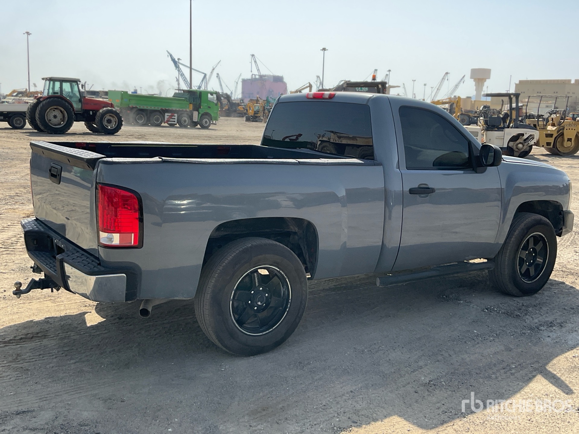 General Appearance with Picture, Right Rear Corner