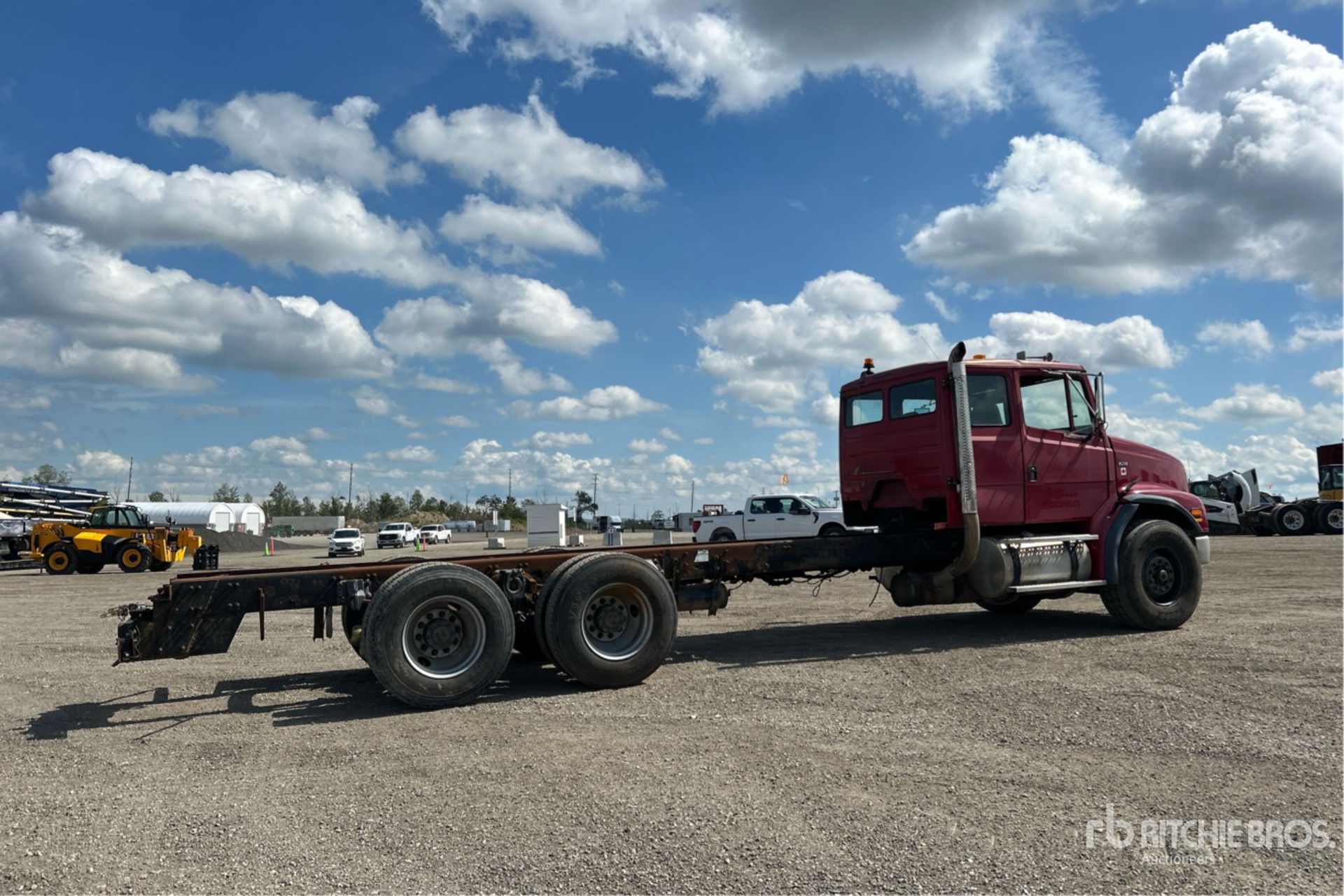 2004 Freightliner FL 112
