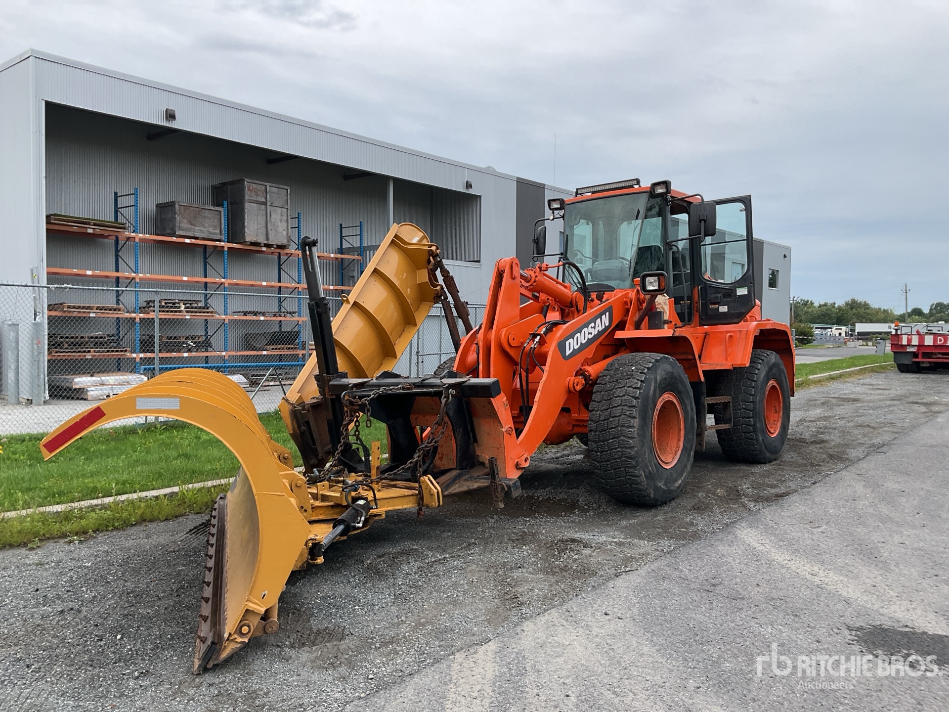 Photo of 2011 Doosan DL250