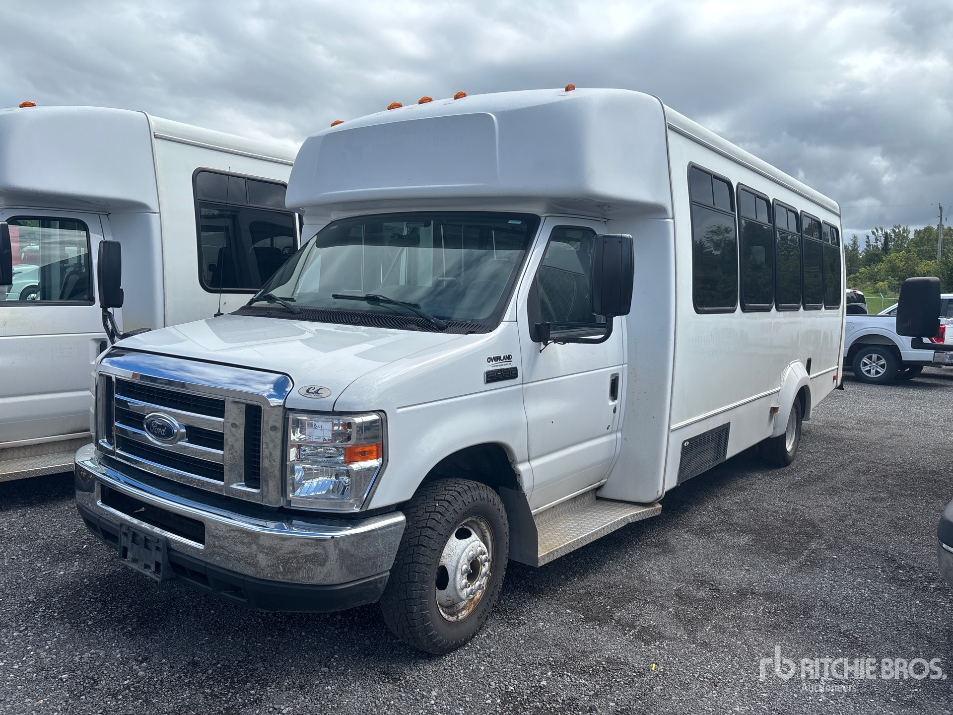 Photo of 2017 Ford E450 ELKART