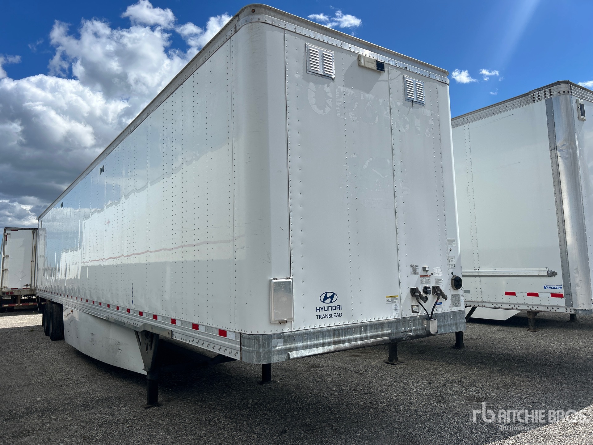 2023 Hyundai 53 FT X 102 IN T/A