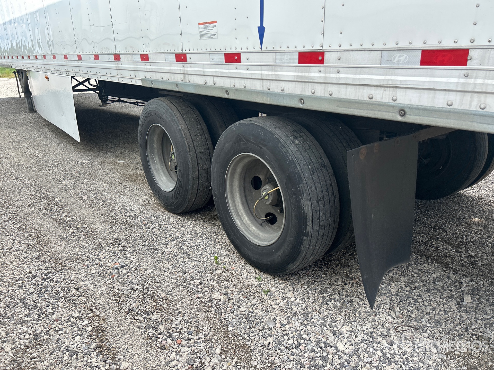 2023 Hyundai 53 FT X 102 IN T/A