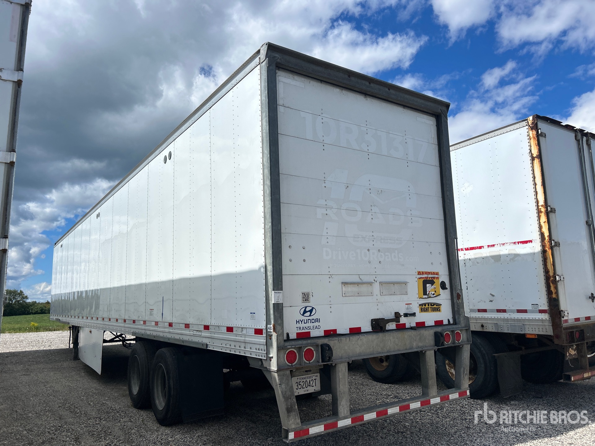 2023 Hyundai 53 FT X 102 IN T/A