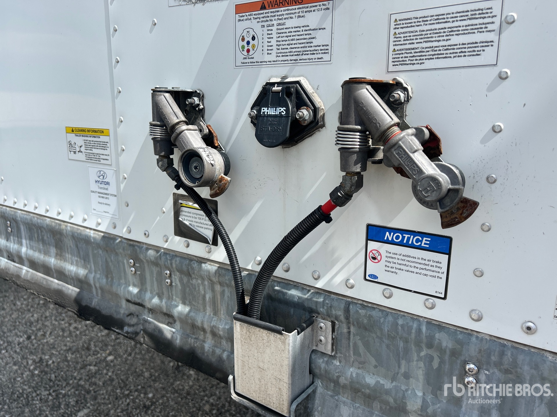 2023 Hyundai 53 FT X 102 IN T/A