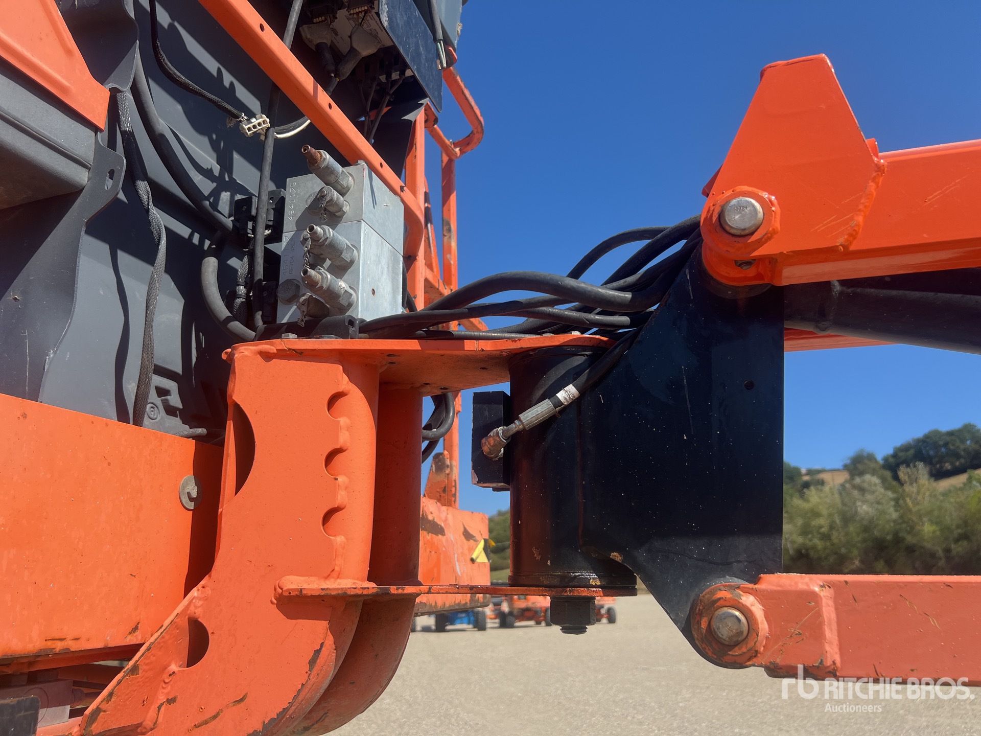 2012 JLG 510AJ