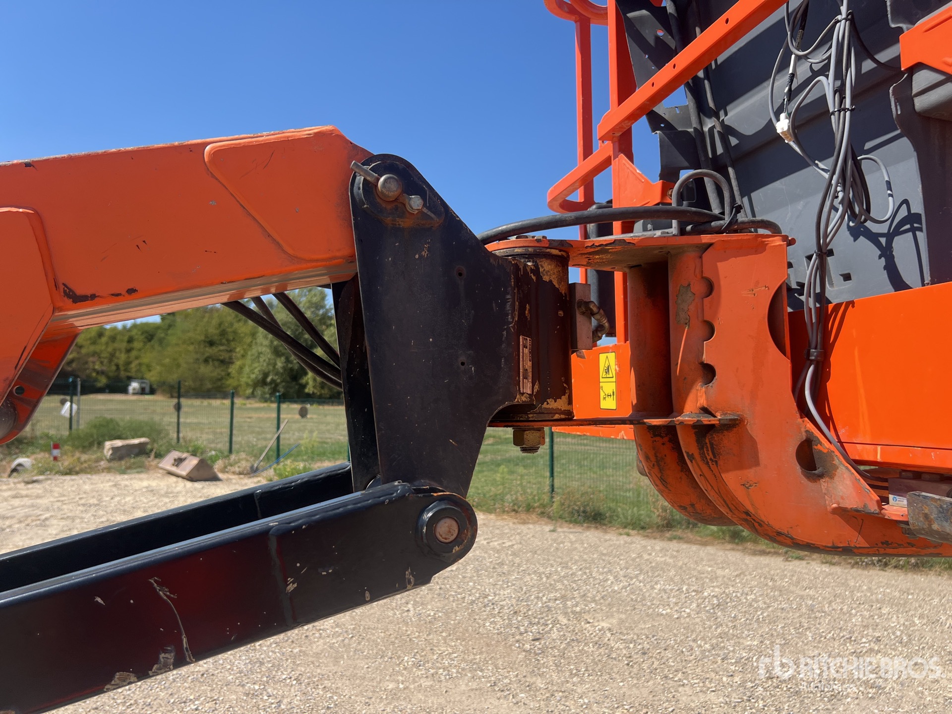 2011 JLG 460SJ