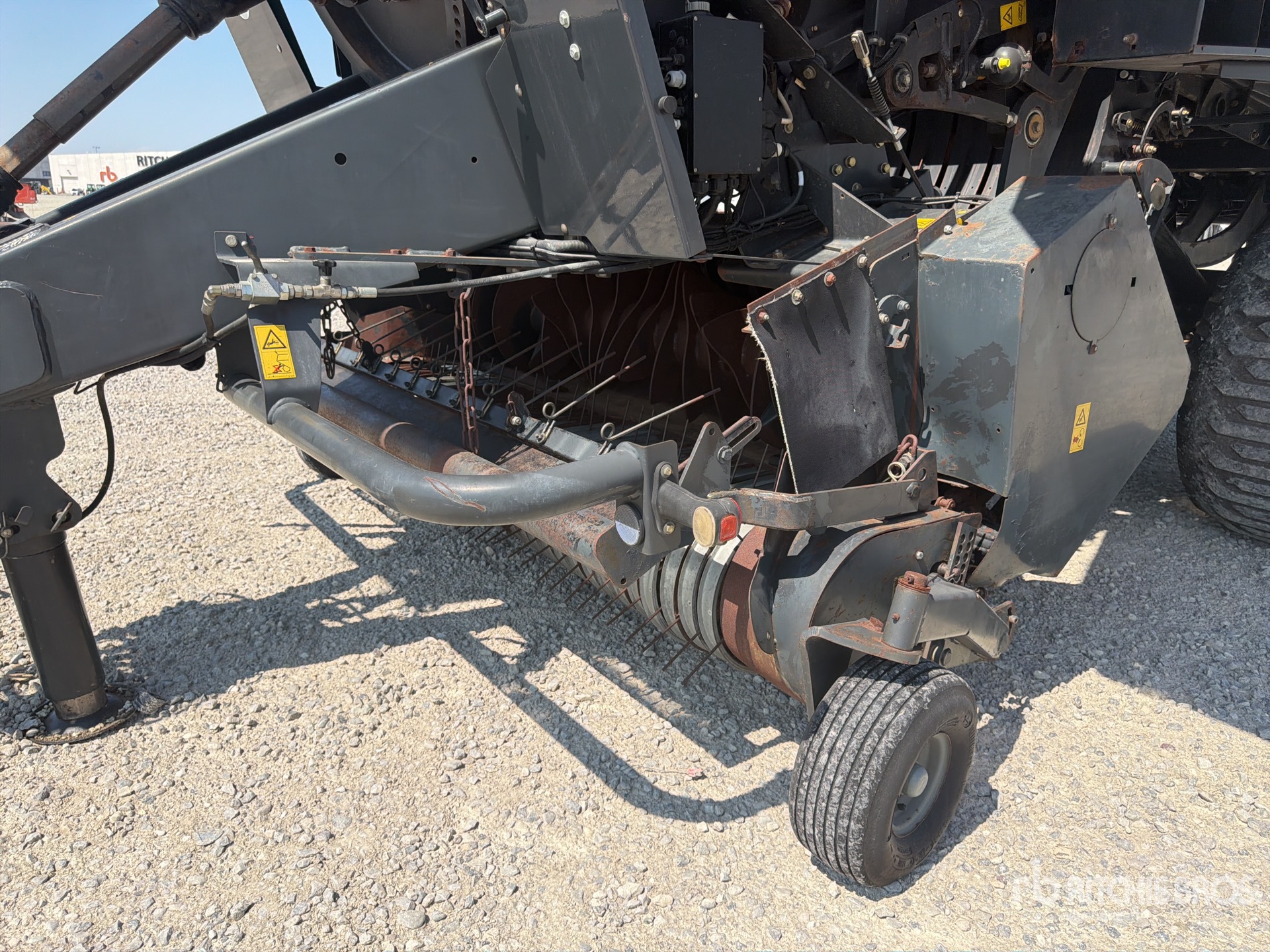 2010 Kuhn LSB1290