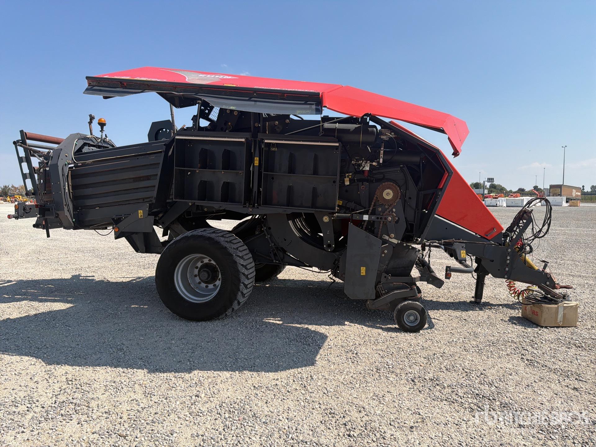 2010 Kuhn LSB1290