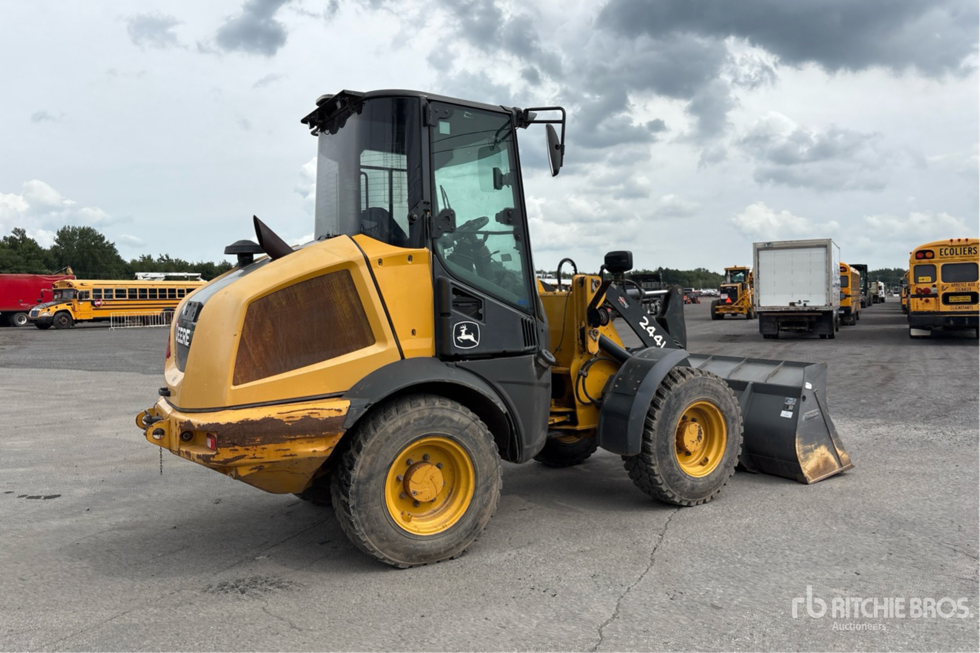 2019 John Deere 244L